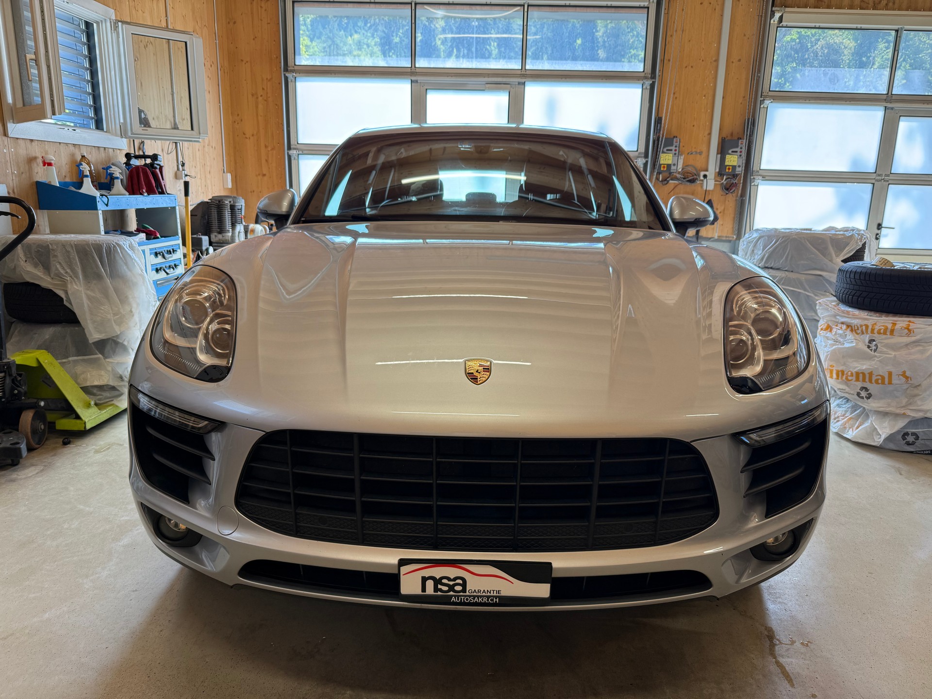 PORSCHE Macan S Diesel PDK-showroom-element-1