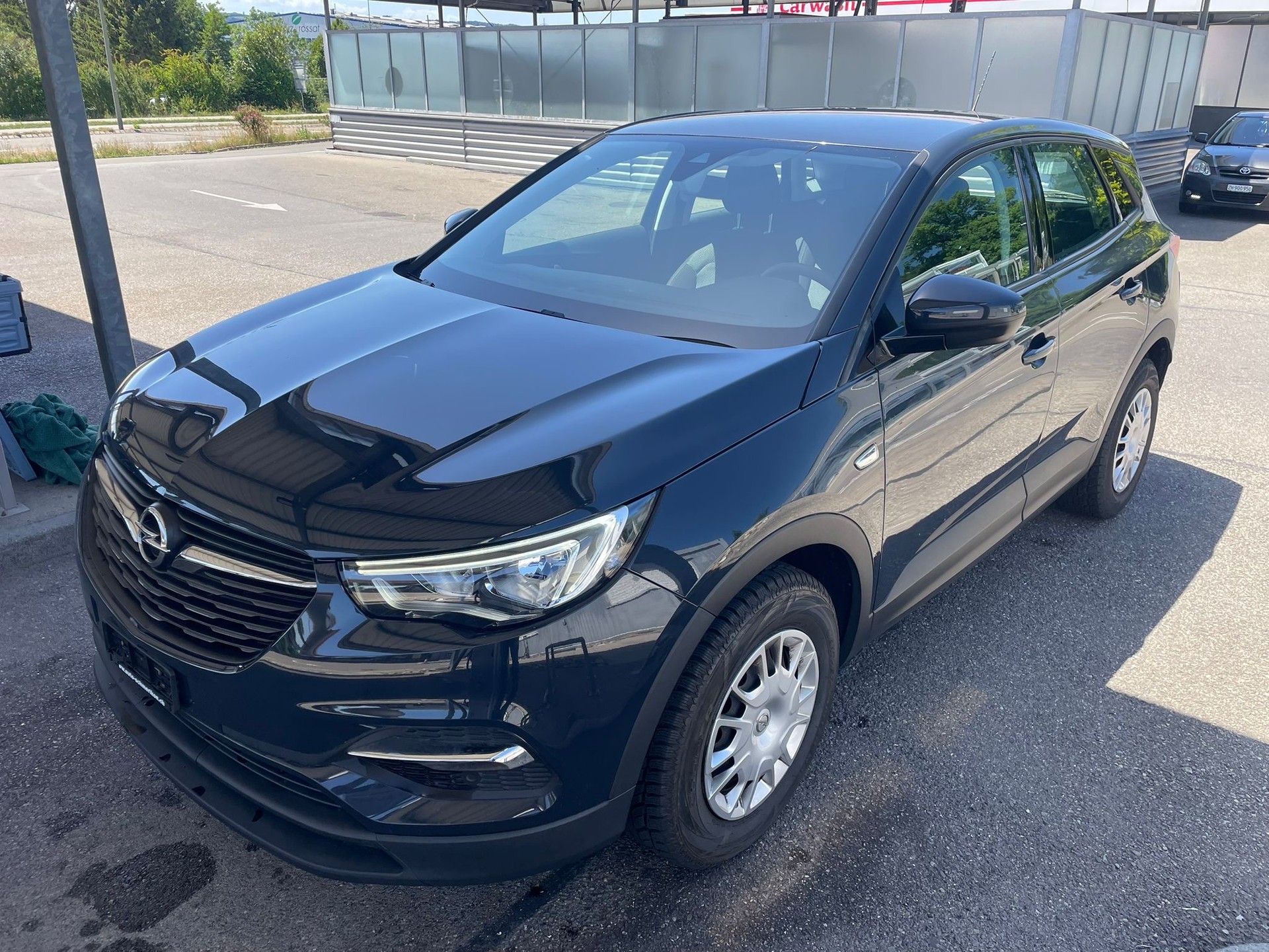 OPEL Grandland X 1.2i TP Design Line-image-2
