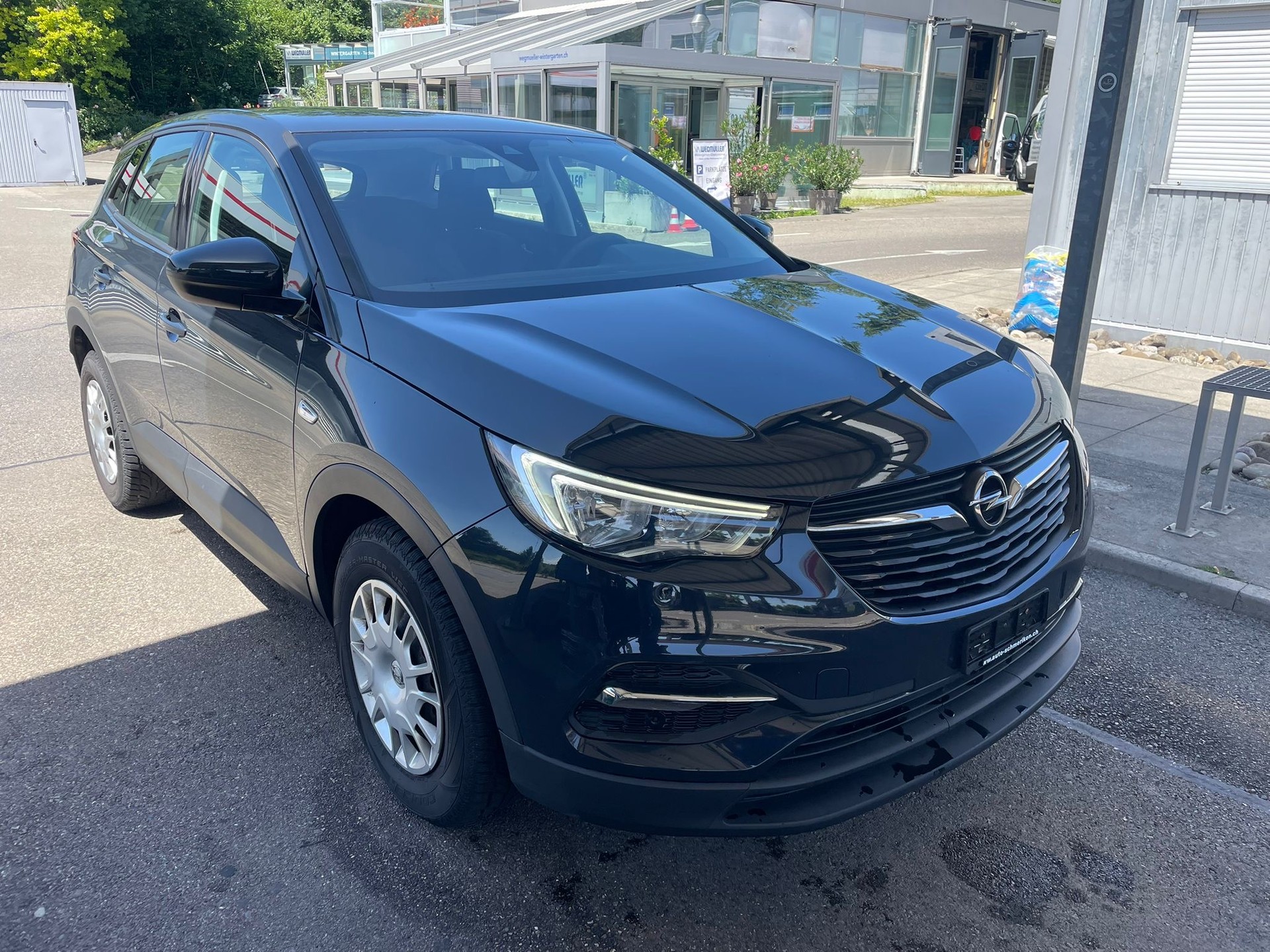 OPEL Grandland X 1.2i TP Design Line-image-1