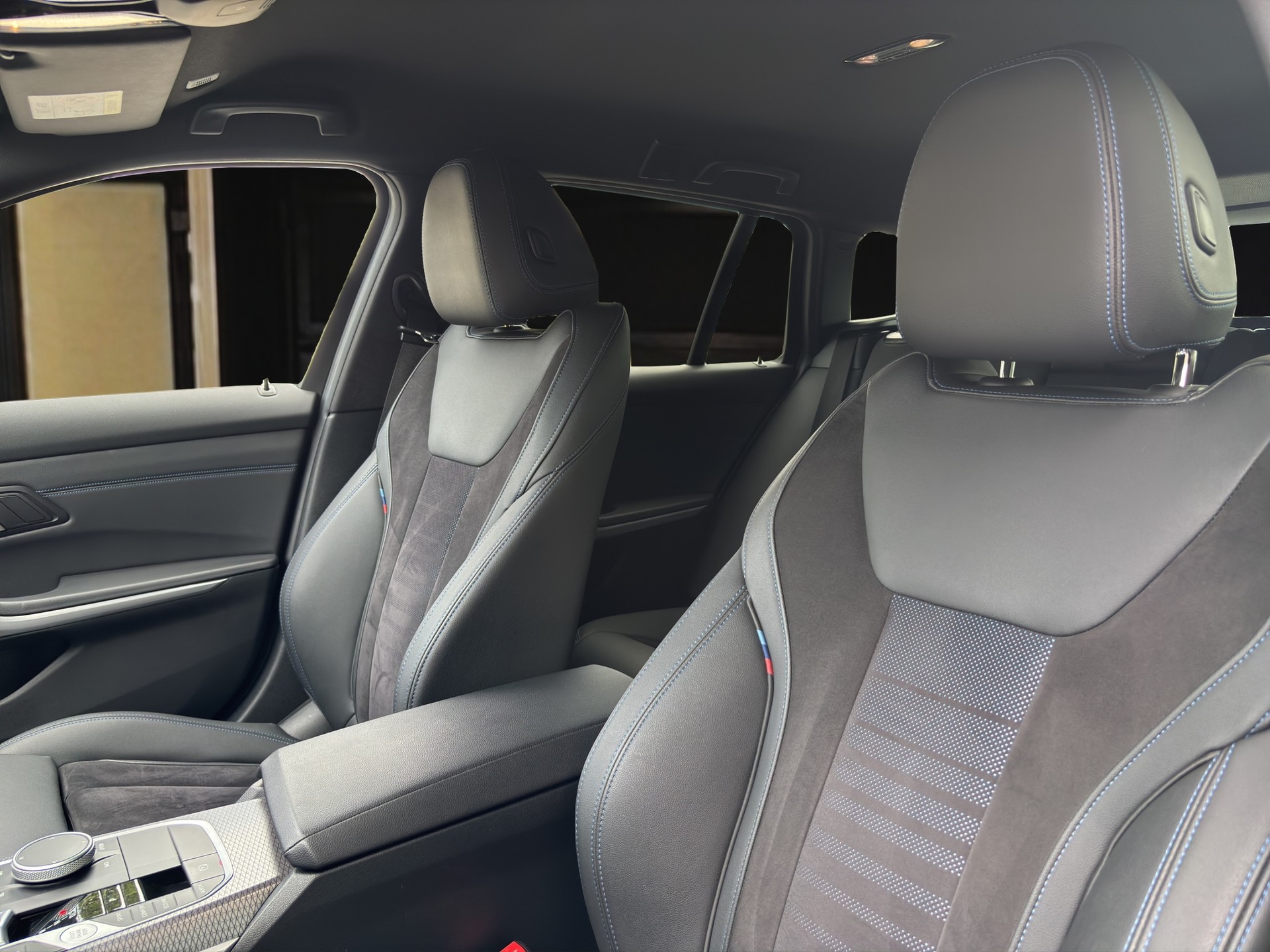 BMW 320d xDrive M Paket SAG Touring-image-9