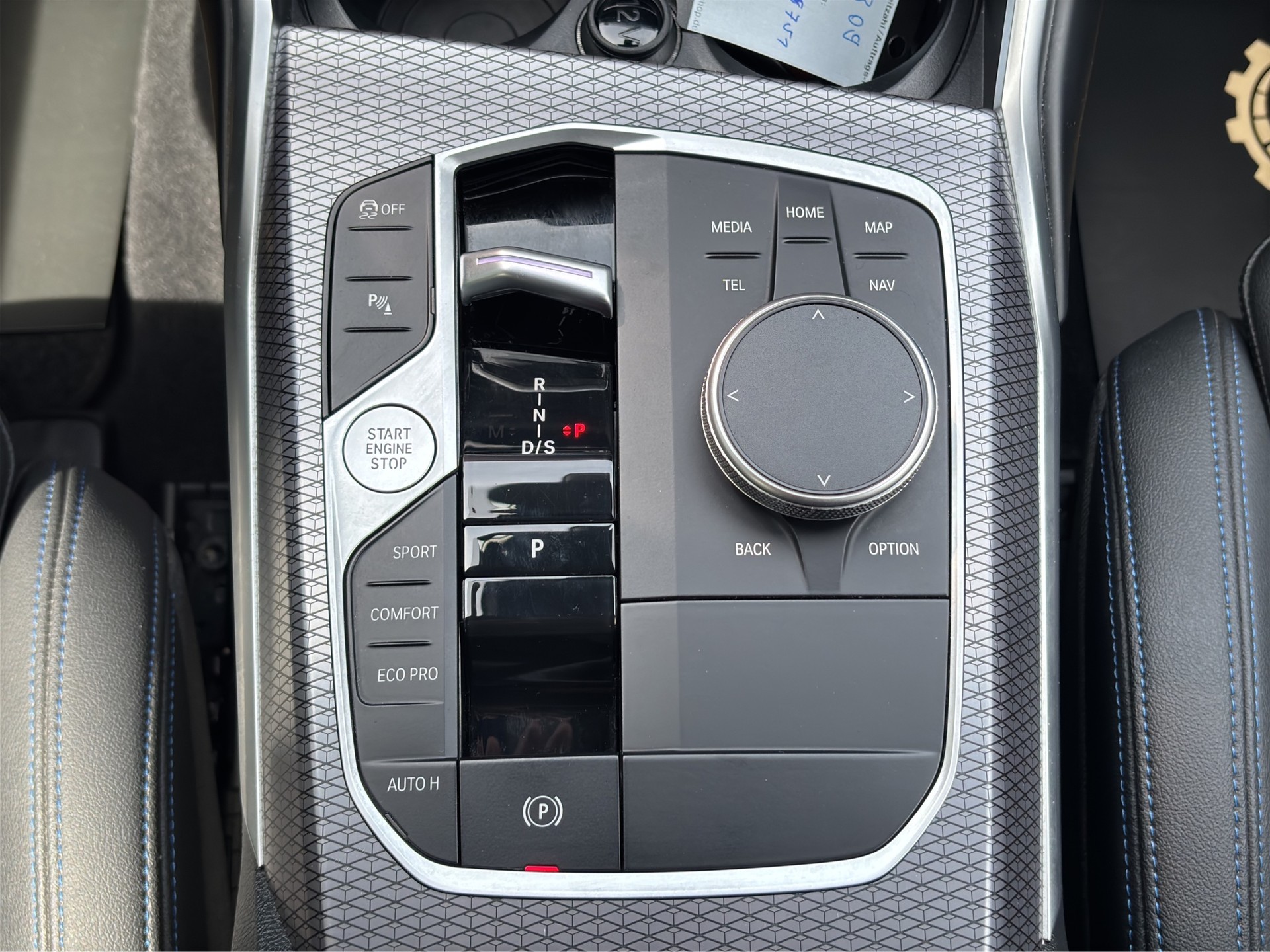 BMW 320d xDrive M Paket SAG Touring-image-16