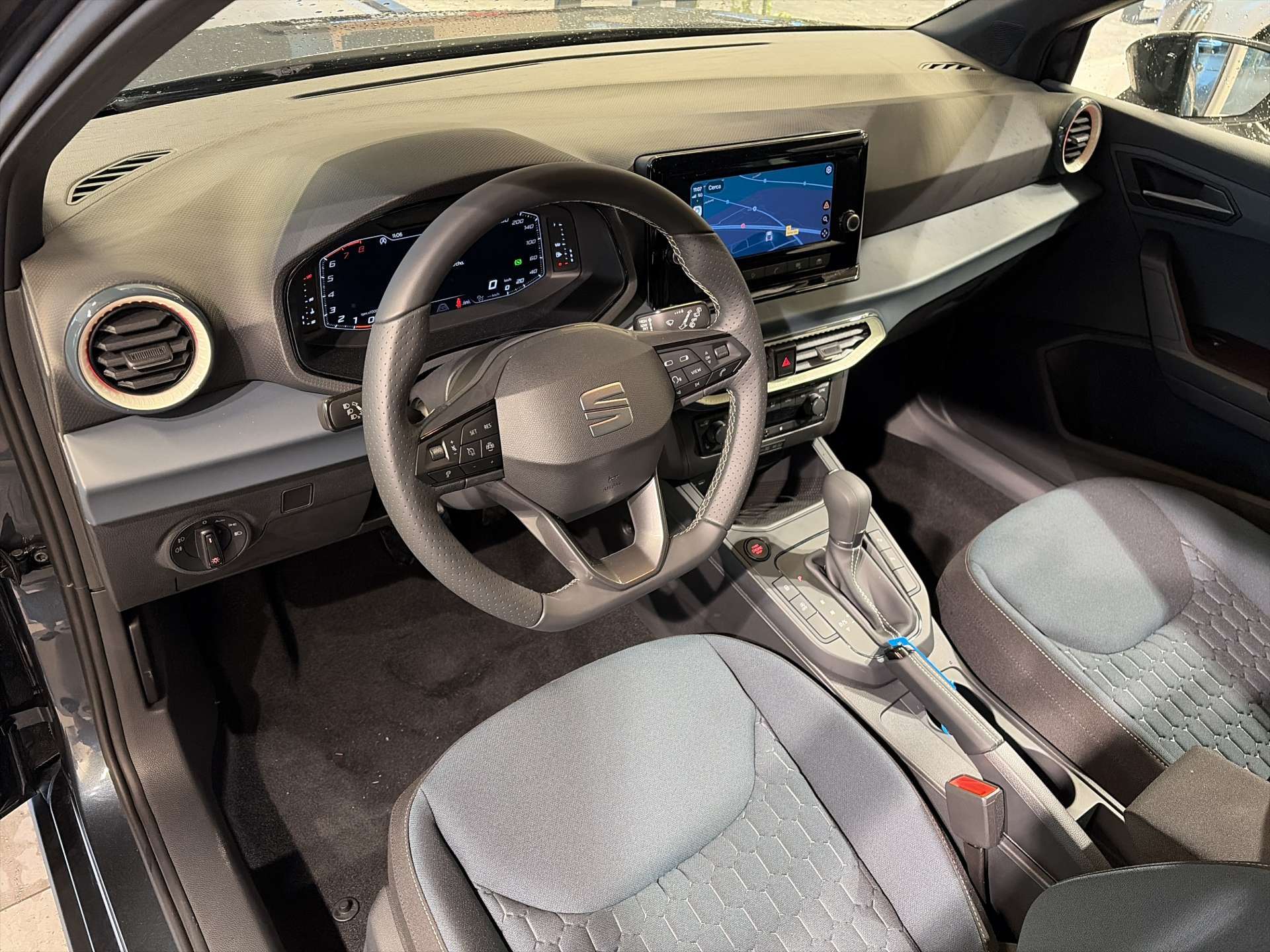 SEAT Arona 1.0 TSi Eco Style DSG-Automat-image-5