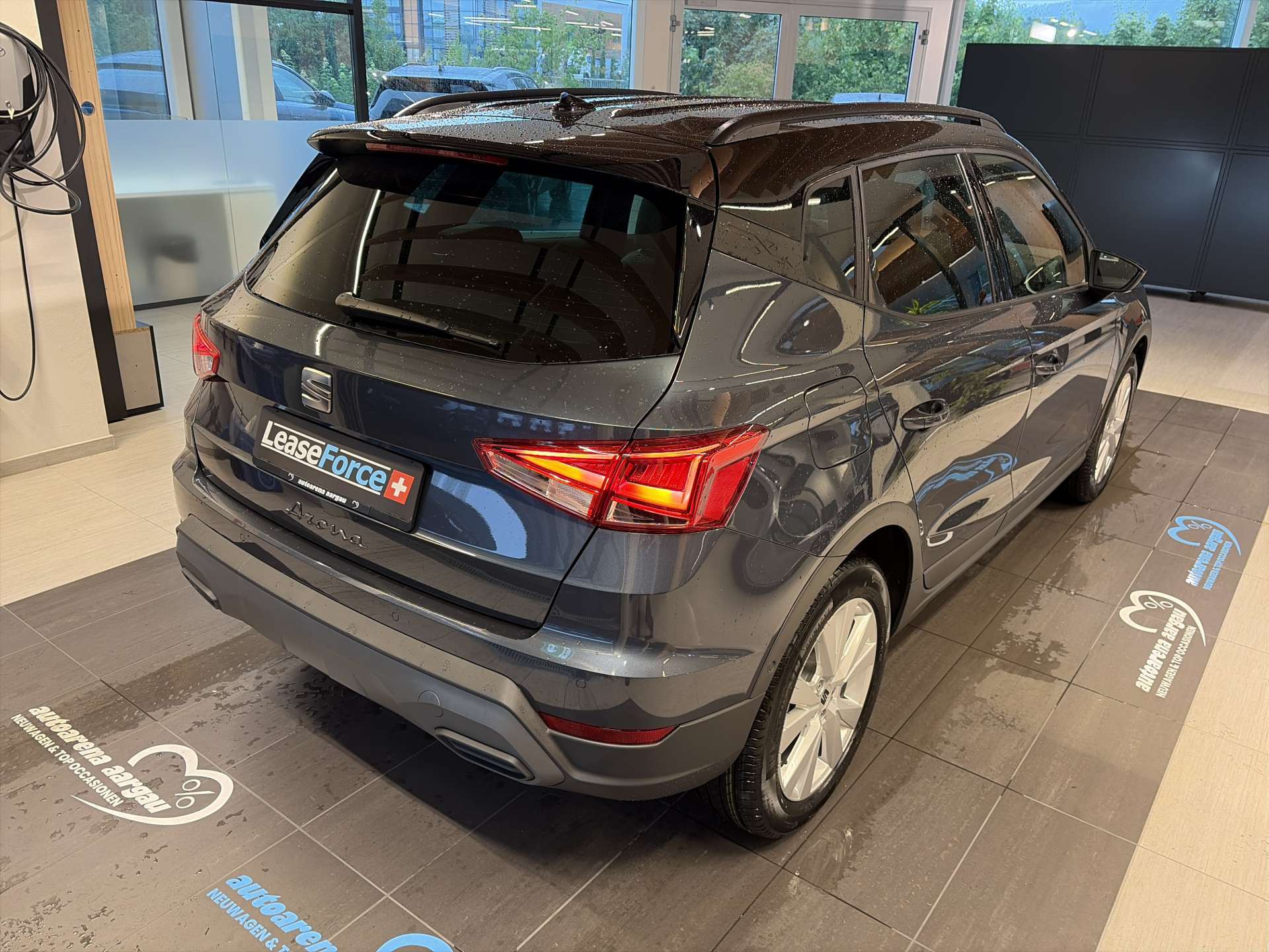 SEAT Arona 1.0 TSi Eco Style DSG-Automat-image-2