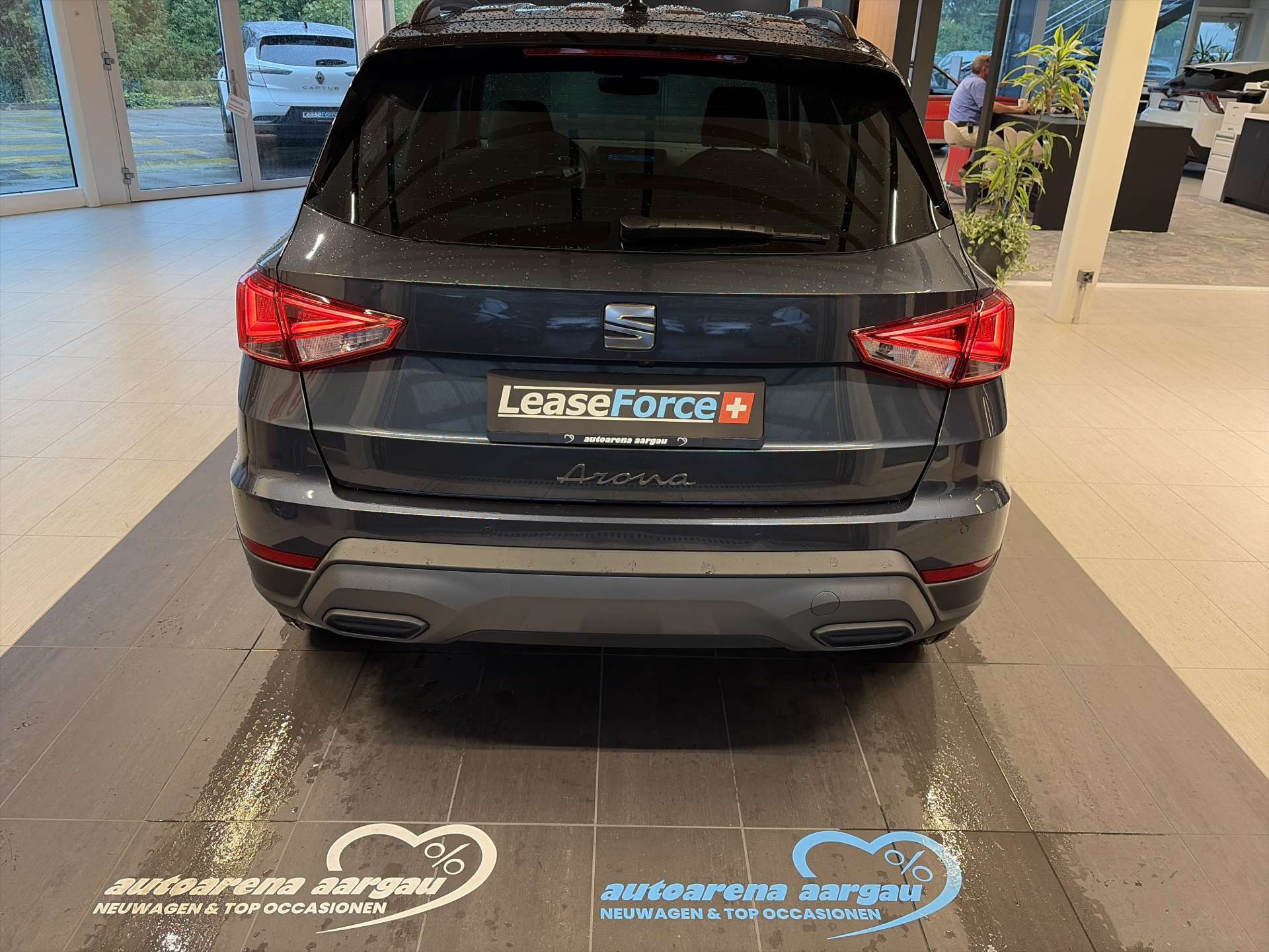 SEAT Arona 1.0 TSi Eco Style DSG-Automat-image-12