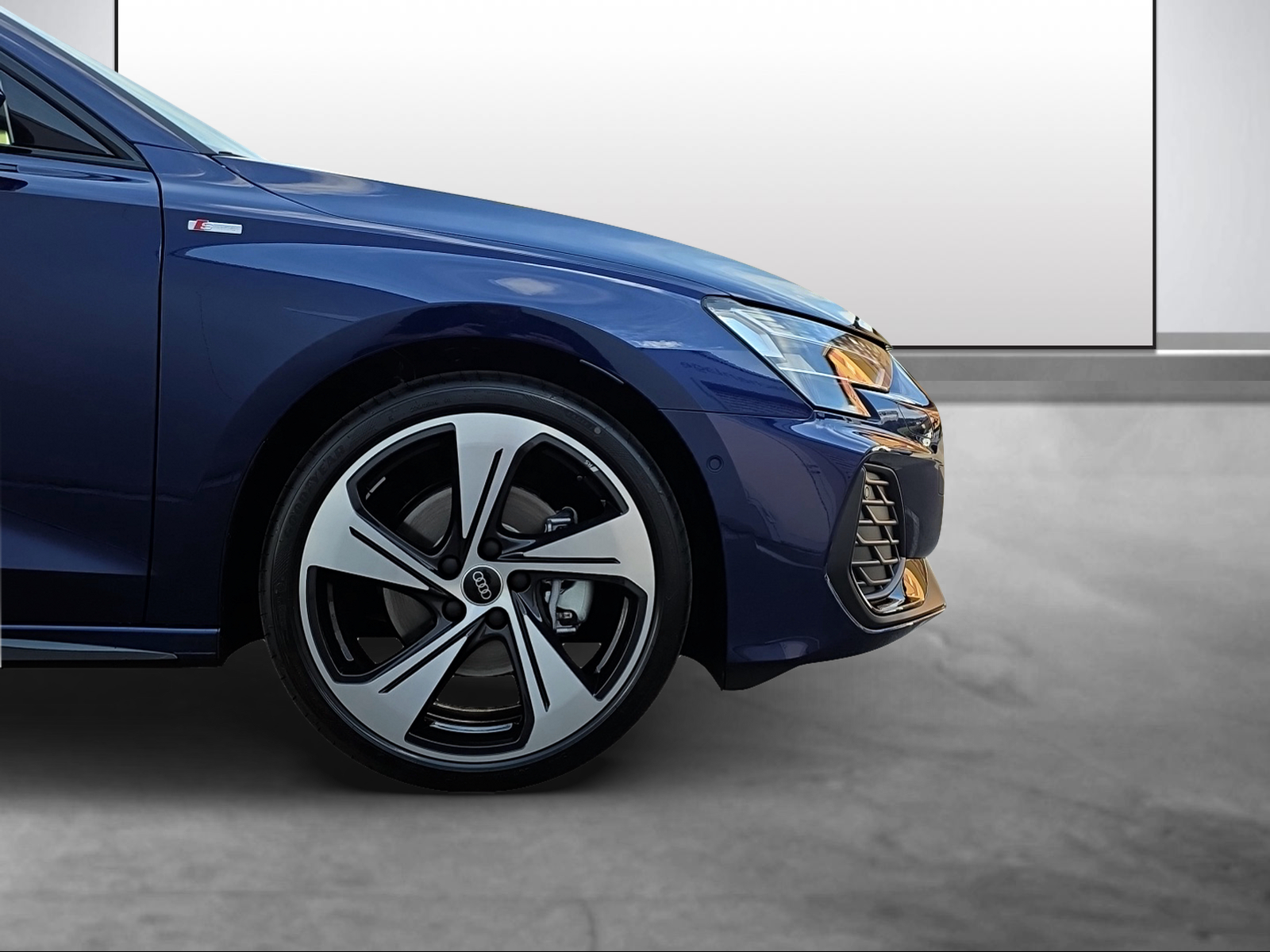 AUDI A3 Sportback TFSI 150 kW quattro S line S tronic-image-14
