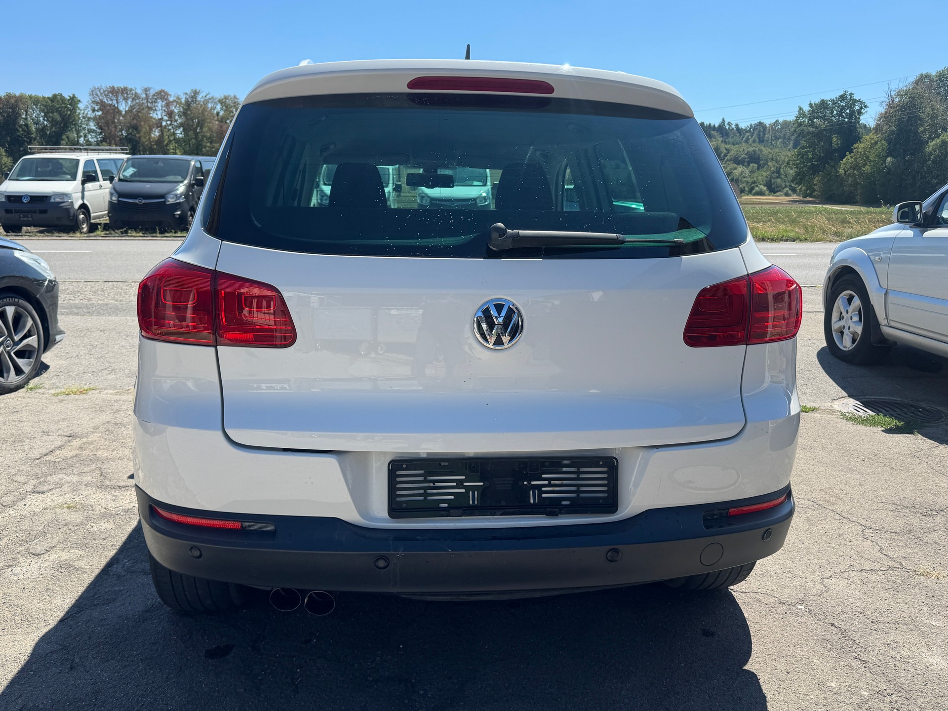 VW Tiguan 2.0 TDI BlueMotion Track&Field 4Motion-image-3