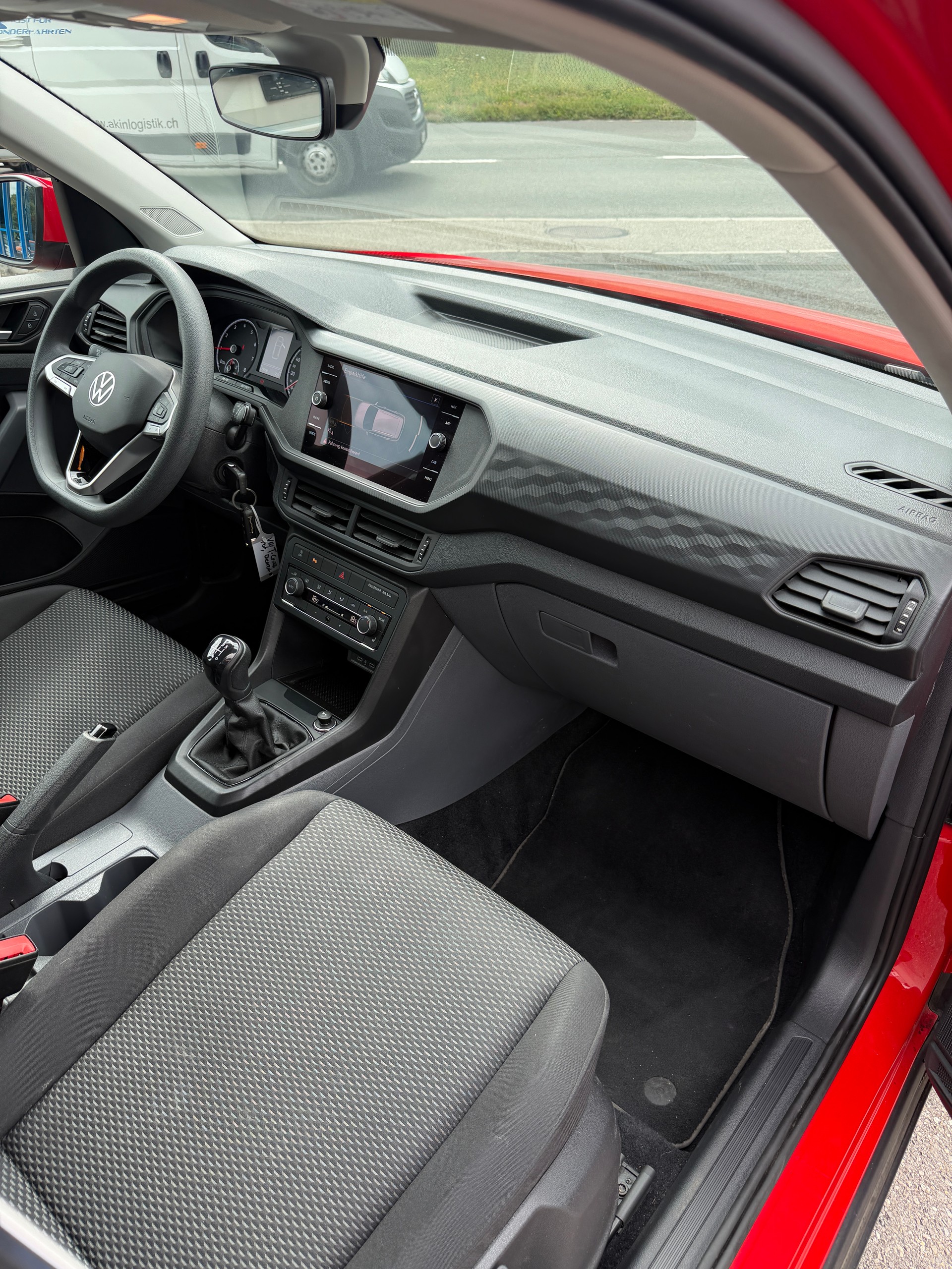 VW T-Cross 1.0 TSI-image-9