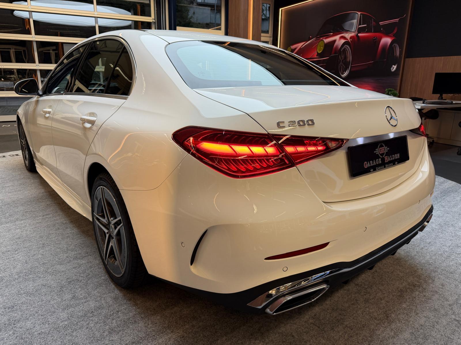 MERCEDES-BENZ C 200 AMG Line-image-5