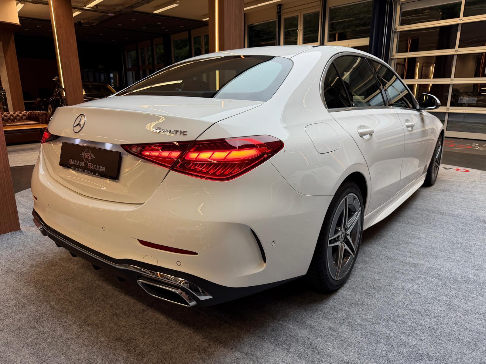 MERCEDES-BENZ C 200 AMG Line-image-7