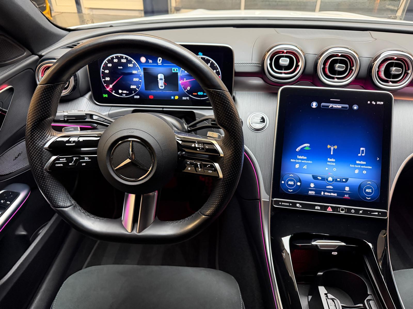 MERCEDES-BENZ C 200 AMG Line-image-13