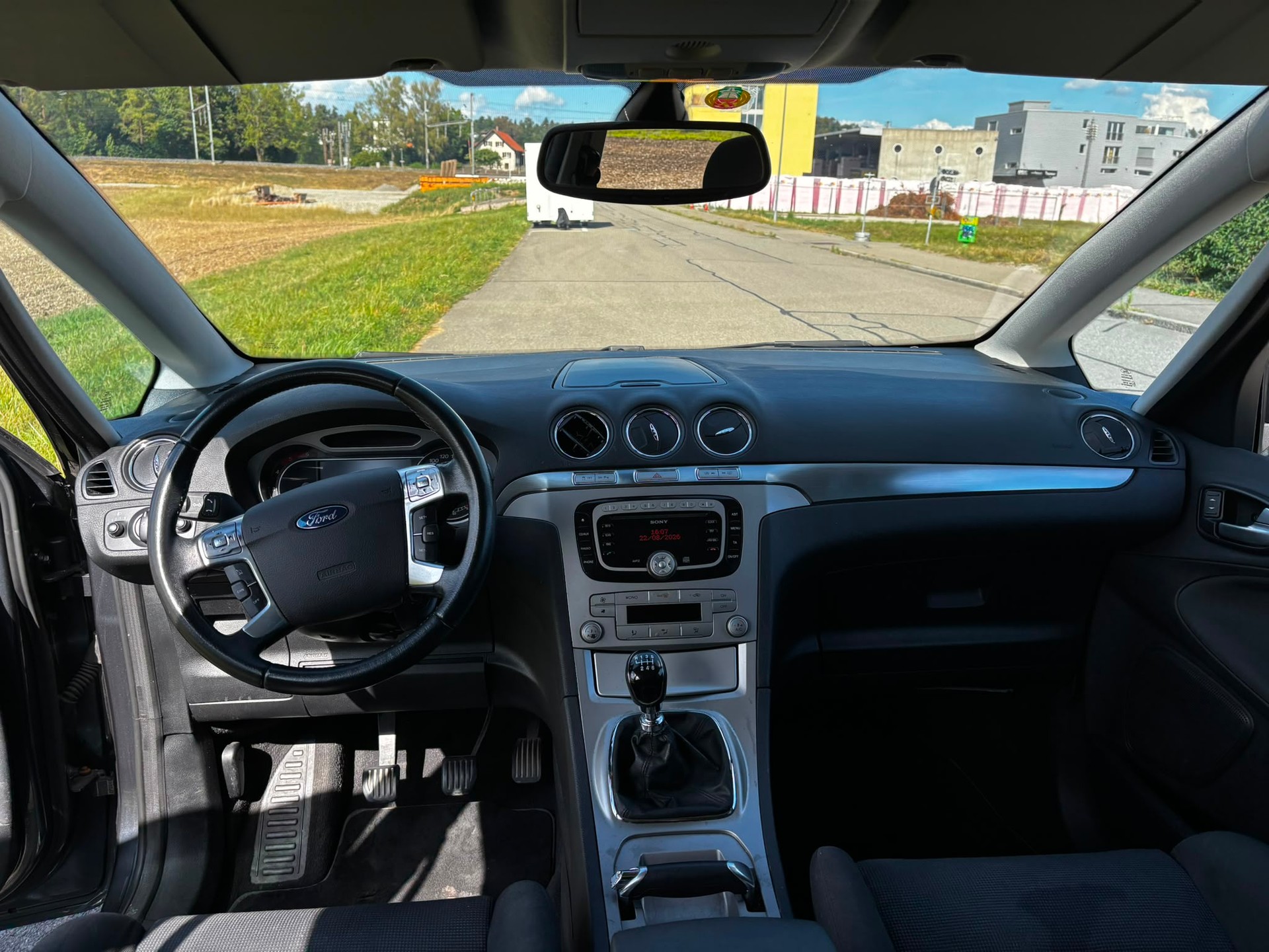 FORD 2.0 TDCi 140 Titanium-image-3