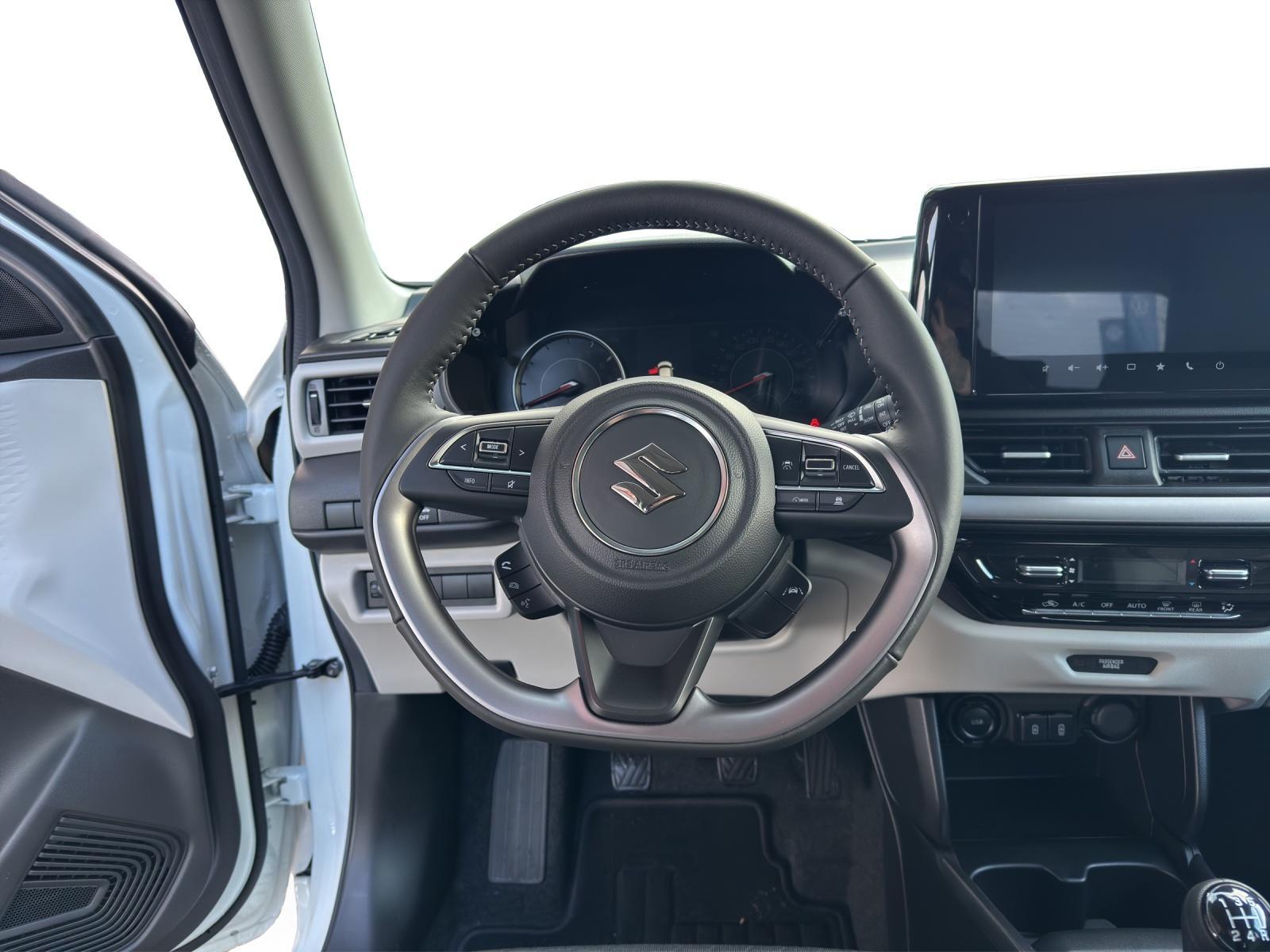 SUZUKI Swift 1.2 Compact Top Hybrid 4x4 MY24-image-24