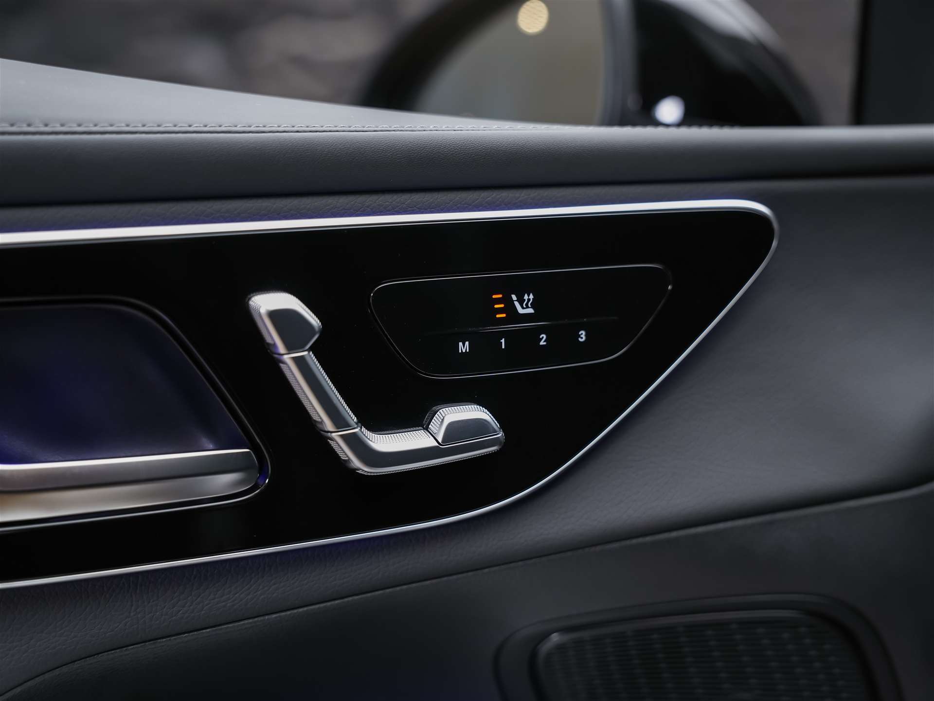 MERCEDES-BENZ GLC Coupé 300 d 4Matic 9G-Tronic *Digital Light*Head-Up*Lenkradheizung*-image-22