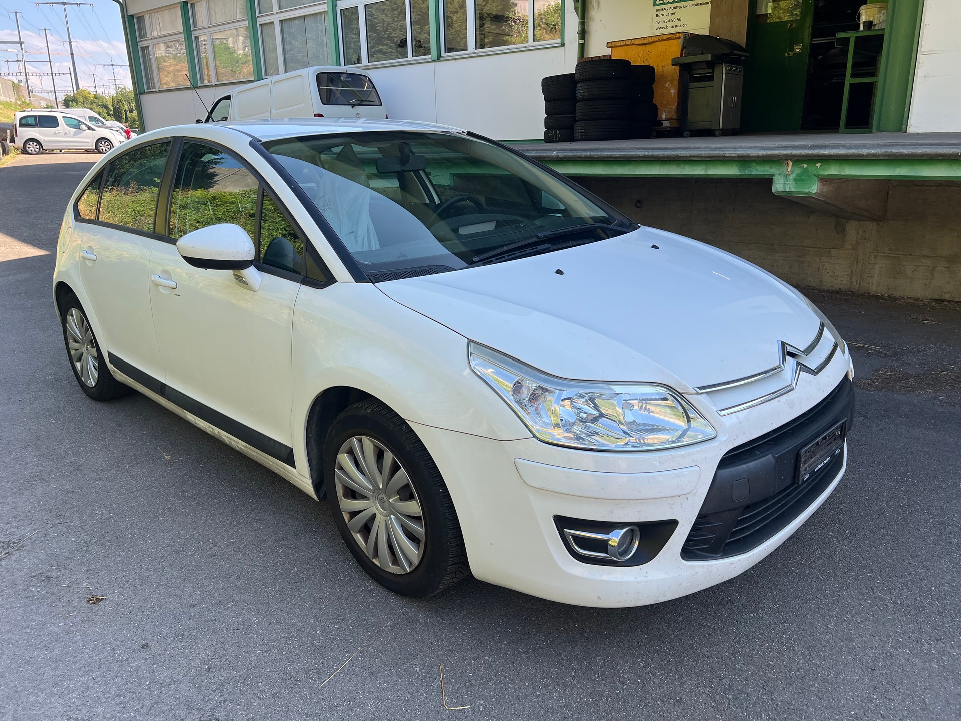 CITROEN C4 Berline 1.6i 16V VTR (Pack)-image-2