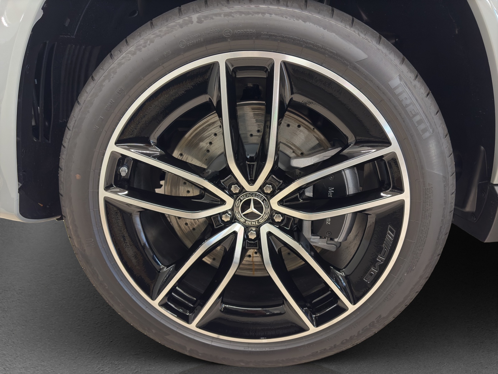 MERCEDES-BENZ GLE 450 4M-image-15