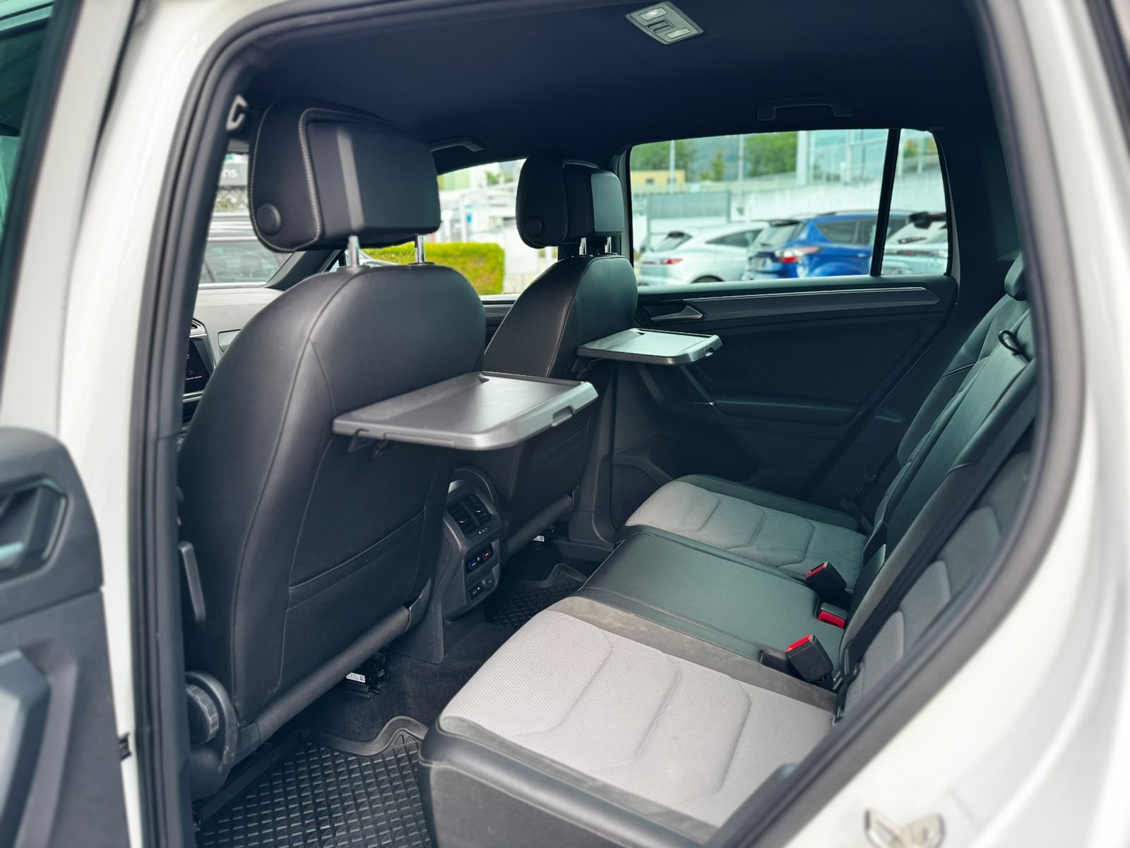 VW Tiguan 2.0TSI R-Line 4Motion DSG-image-28