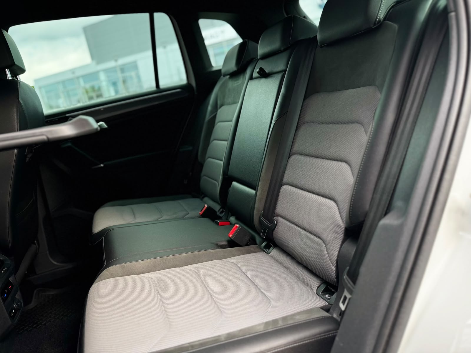 VW Tiguan 2.0TSI R-Line 4Motion DSG-image-29