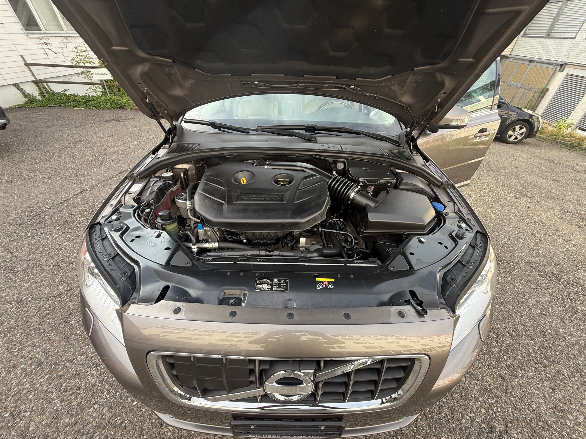 VOLVO V70 2.0T Summum Powershift-image-11