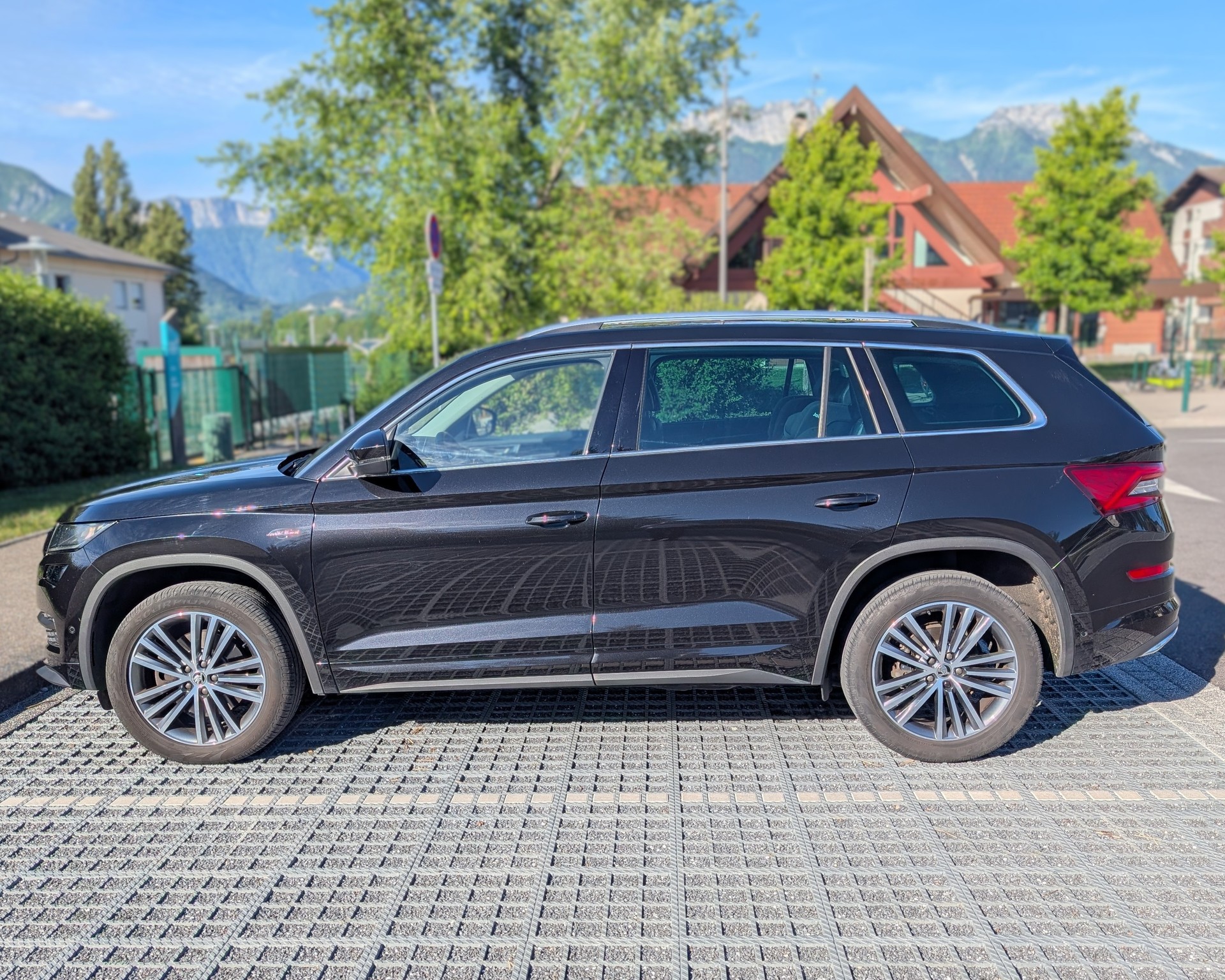 SKODA 2.0 TDI 190 L&K 4x4 DSG 7 places-image-1