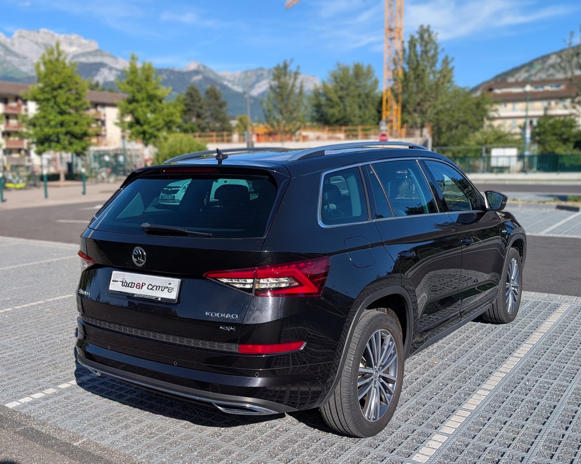 SKODA 2.0 TDI 190 L&K 4x4 DSG 7 places-image-5