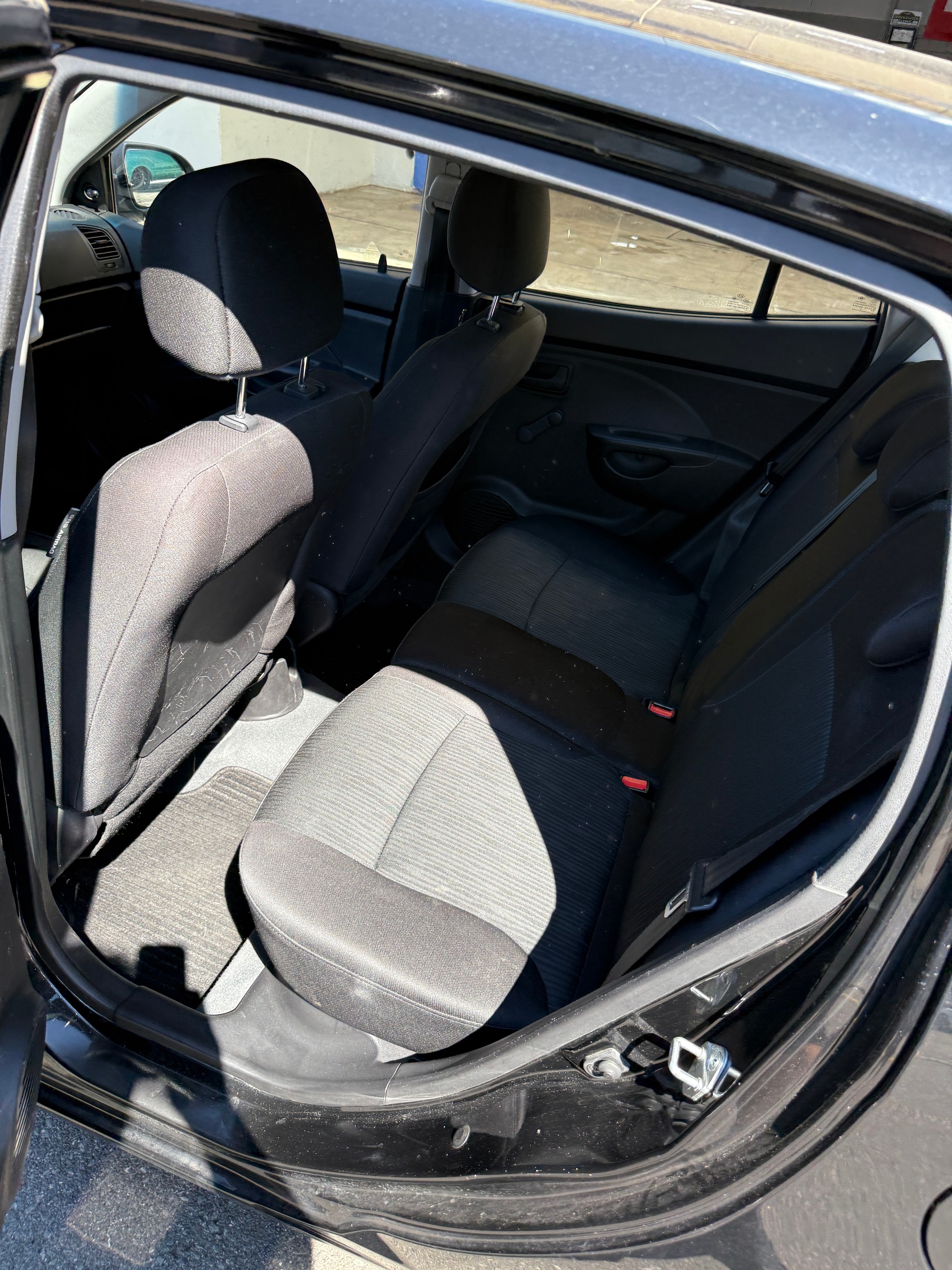 KIA Picanto 1.1 Trend Automatic-image-6