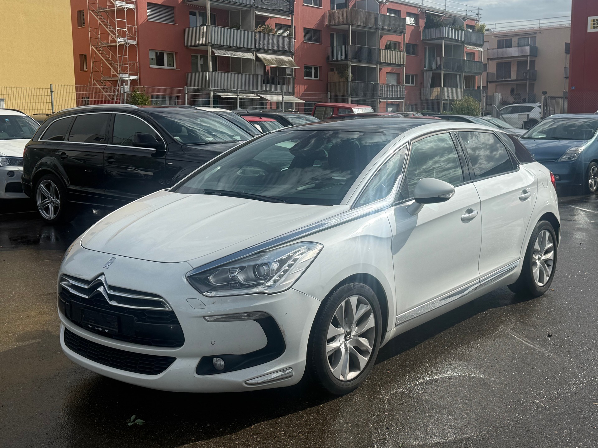 DS AUTOMOBILES DS5 2.0 HDi SO Chic Automatic-image-1
