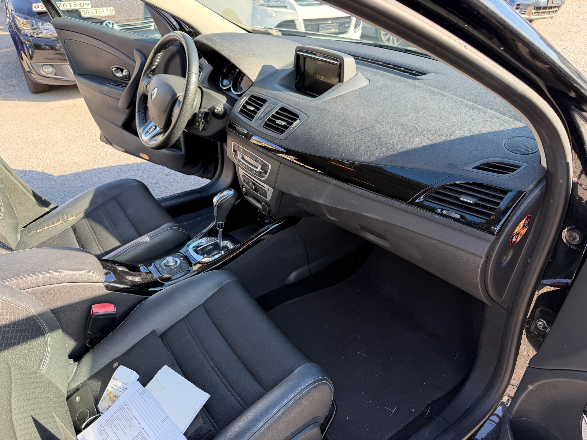 RENAULT Mégane 1.2 16V Turbo Bose EDC-image-11