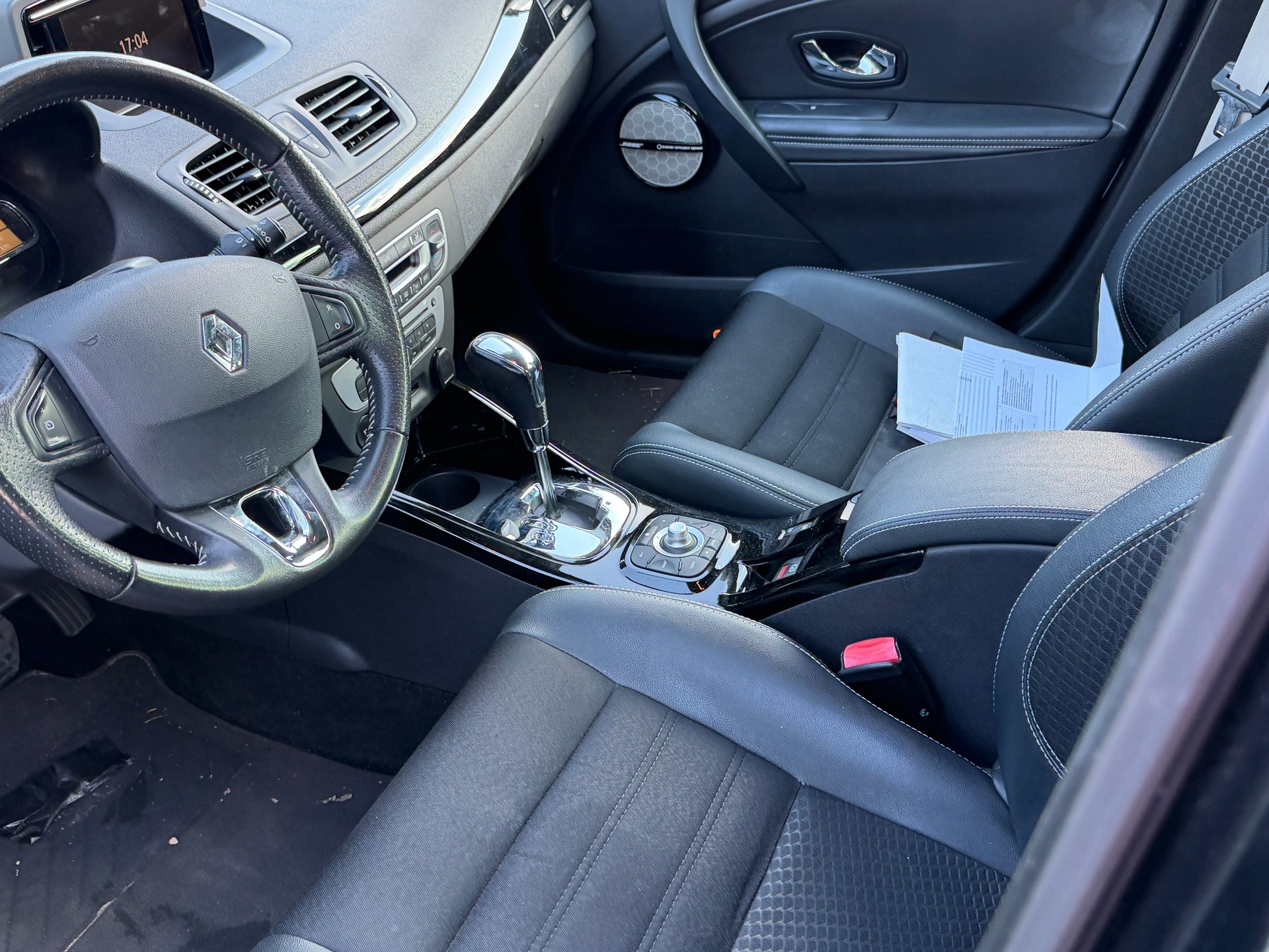 RENAULT Mégane 1.2 16V Turbo Bose EDC-image-5