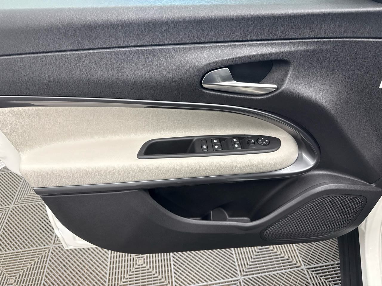 FIAT 600h MildHybrid La Prima-image-3