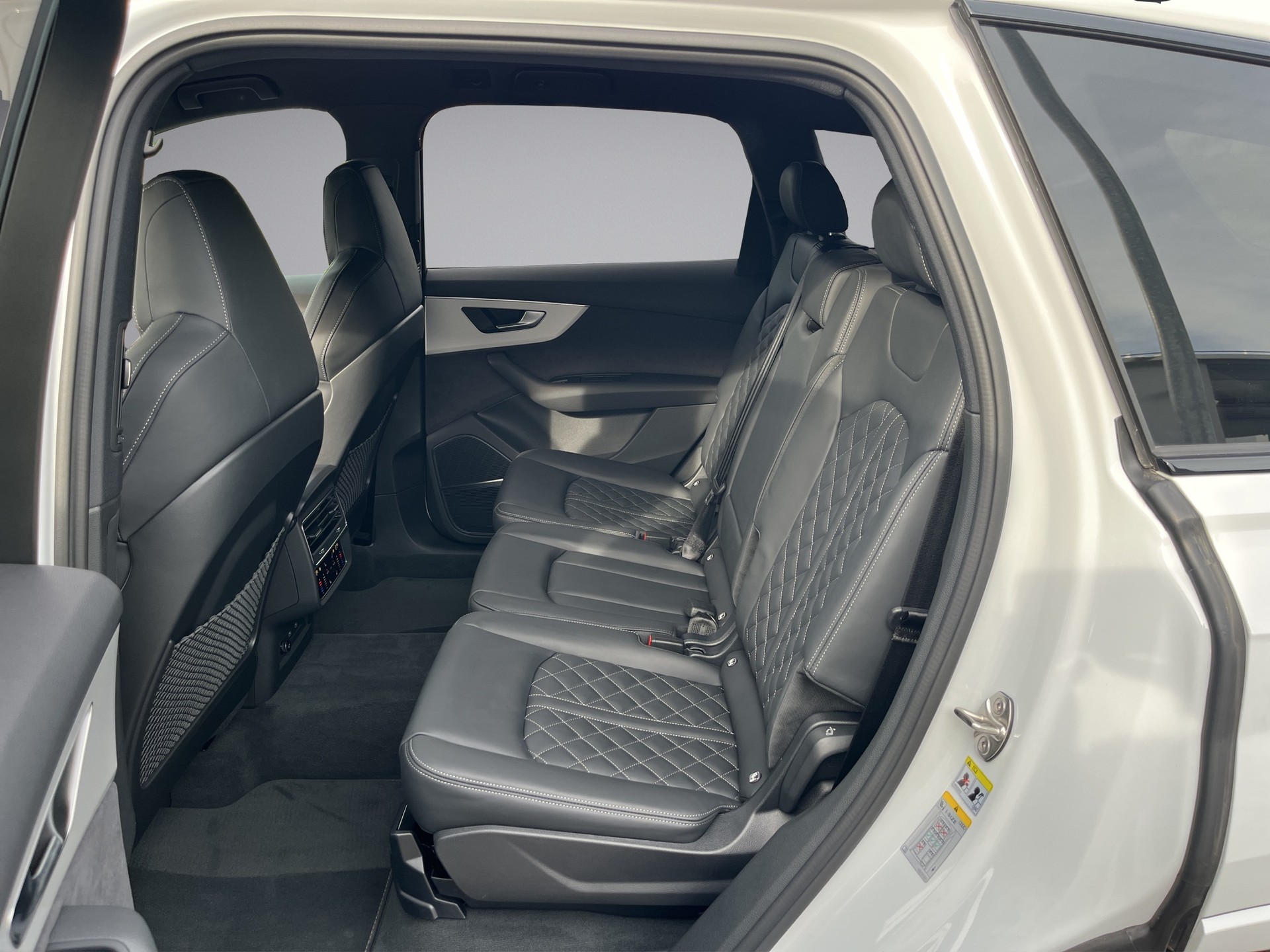 AUDI Q7 SUV TFSI quattro 250 kW S line tiptronic *7 Plätzer, S-Sportsitze, Allradlenkung, B&O, AHK, 5 J.Werks-Garantie*-image-10