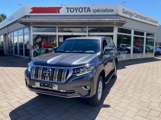TOYOTA Land Cruiser 2.8TD Comfort Automatic