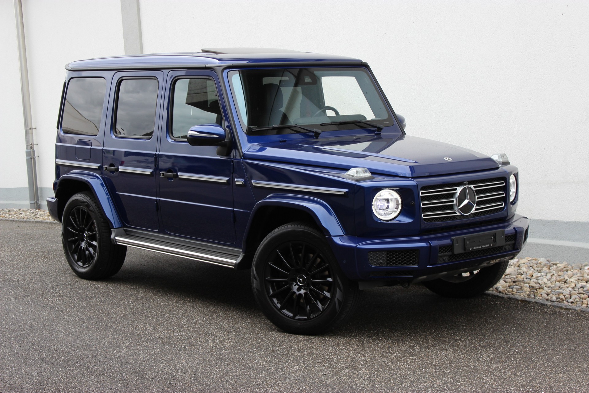 MERCEDES-BENZ G 400 d Stronger Than Time Edition *BRILLANTBLAU*