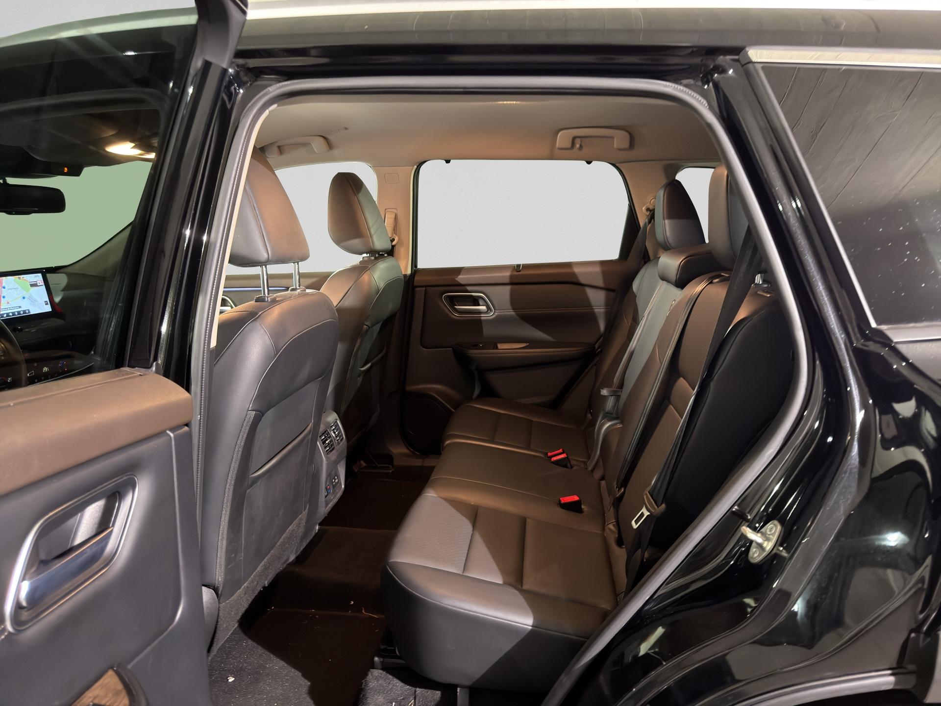 NISSAN X-Trail 1.5 VC-T e-Power 4WD 7 Sitze Tekna-image-14