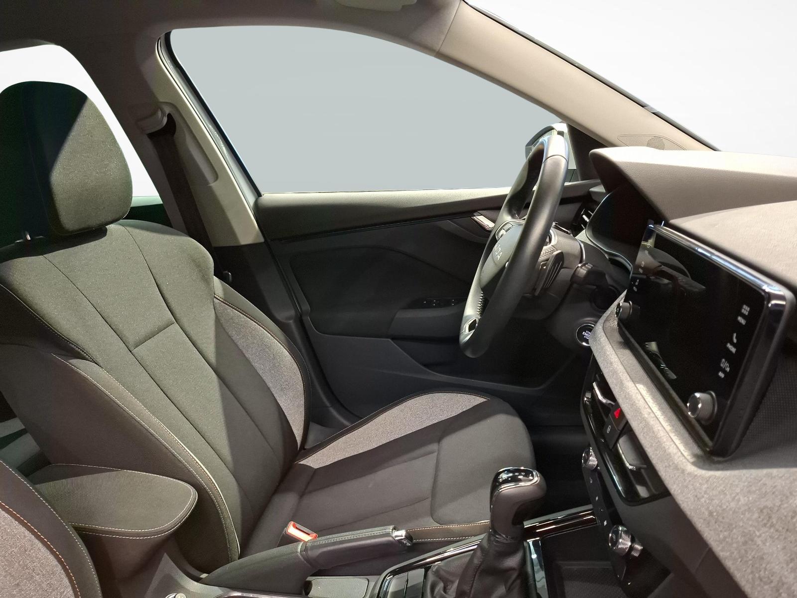 SKODA Kamiq 1.0 TSI Selection DSG-image-9