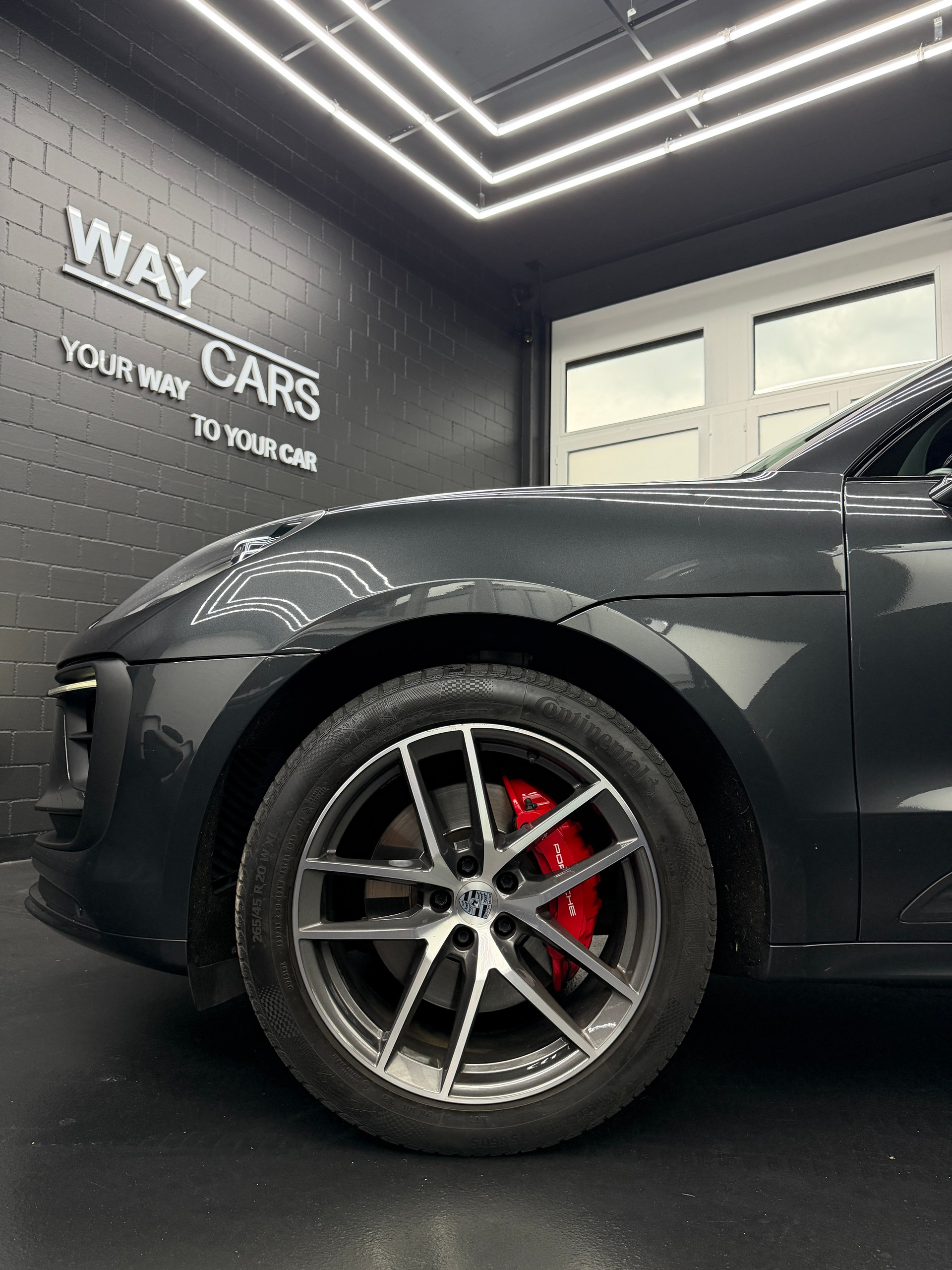 PORSCHE Macan S PDK-image-5
