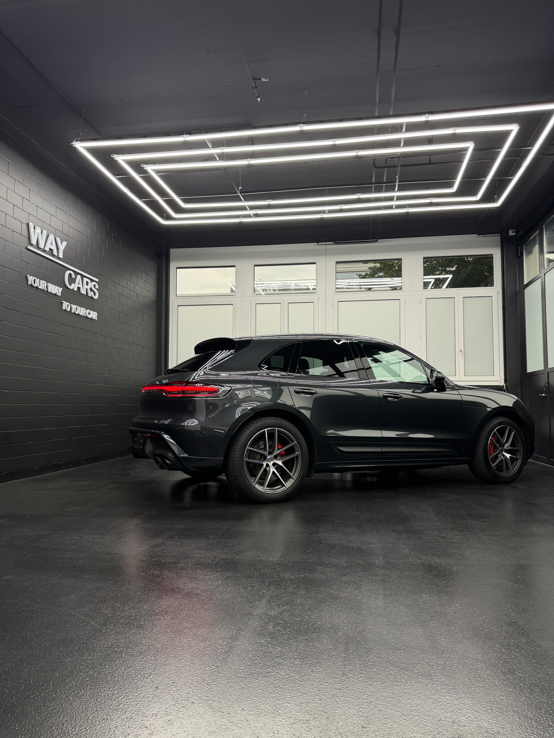 PORSCHE Macan S PDK-image-4