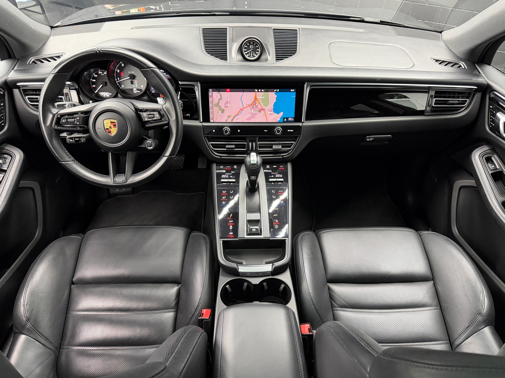 PORSCHE Macan S PDK-image-9
