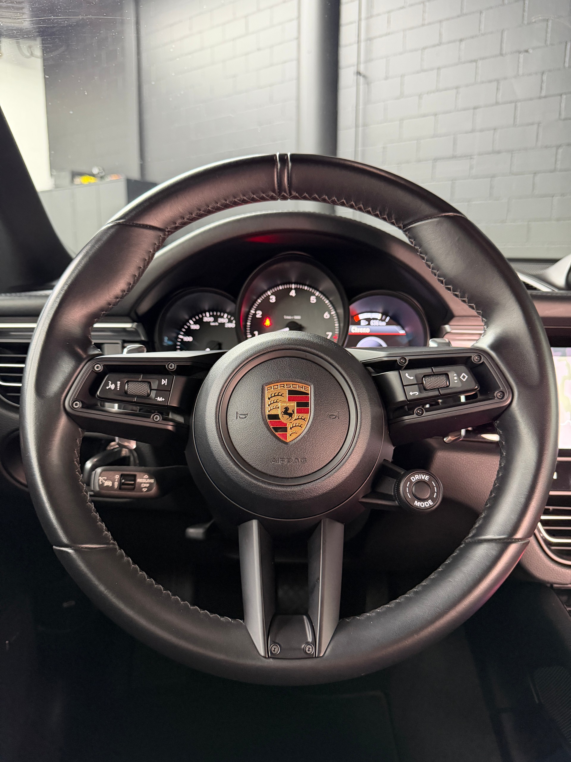 PORSCHE Macan S PDK-image-10