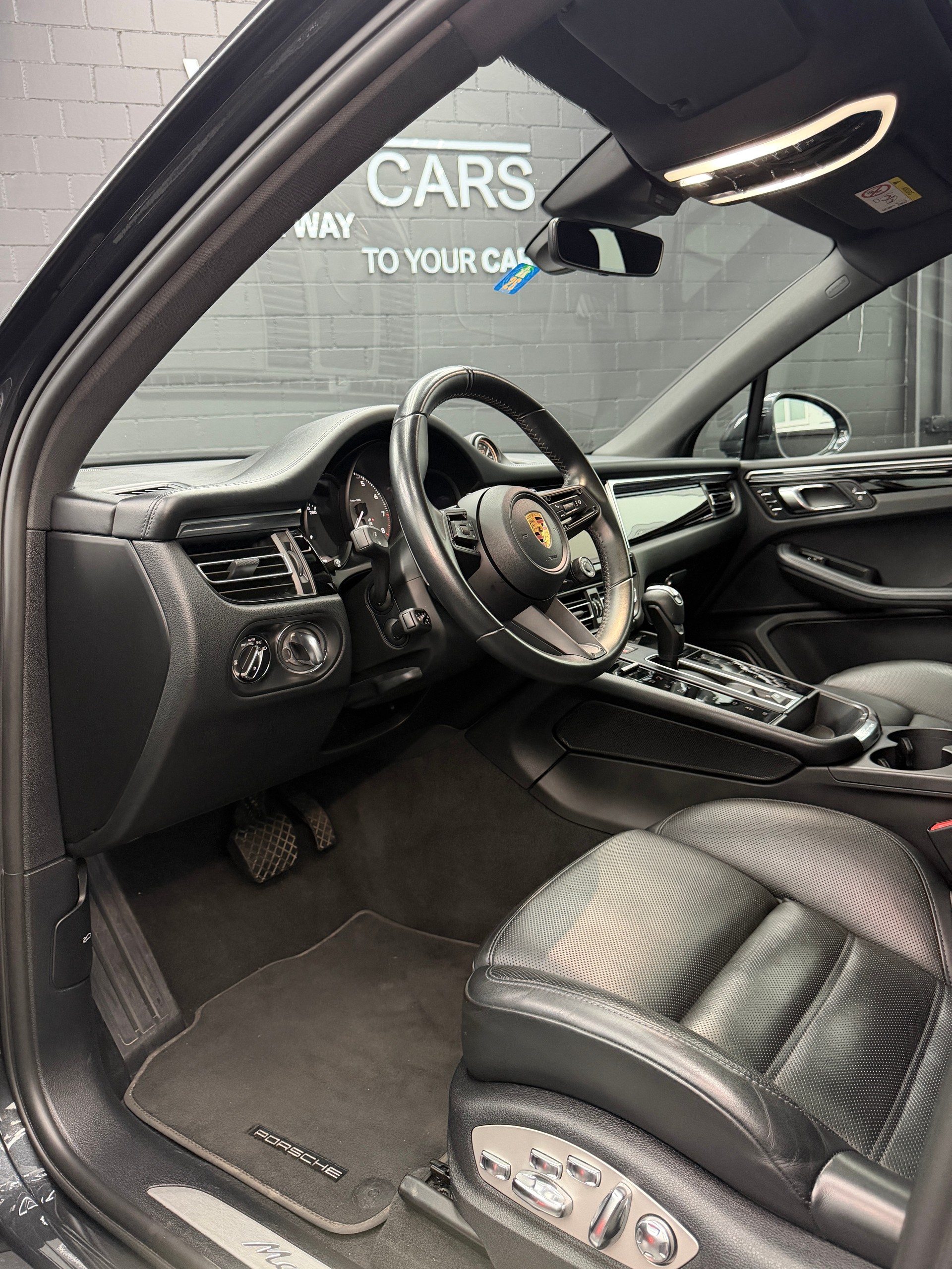 PORSCHE Macan S PDK-image-7