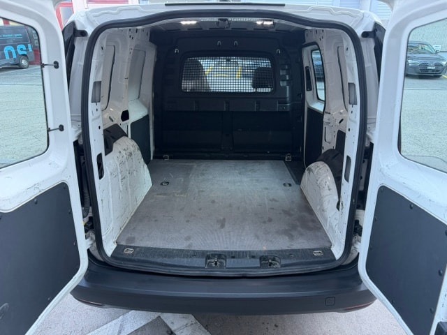VW Caddy Cargo 1.5 TSI Entry-image-4