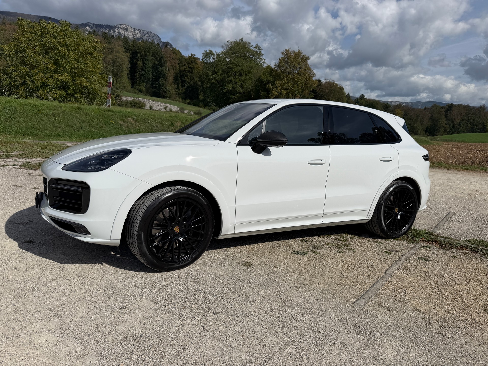PORSCHE 4.0 V8 GTS