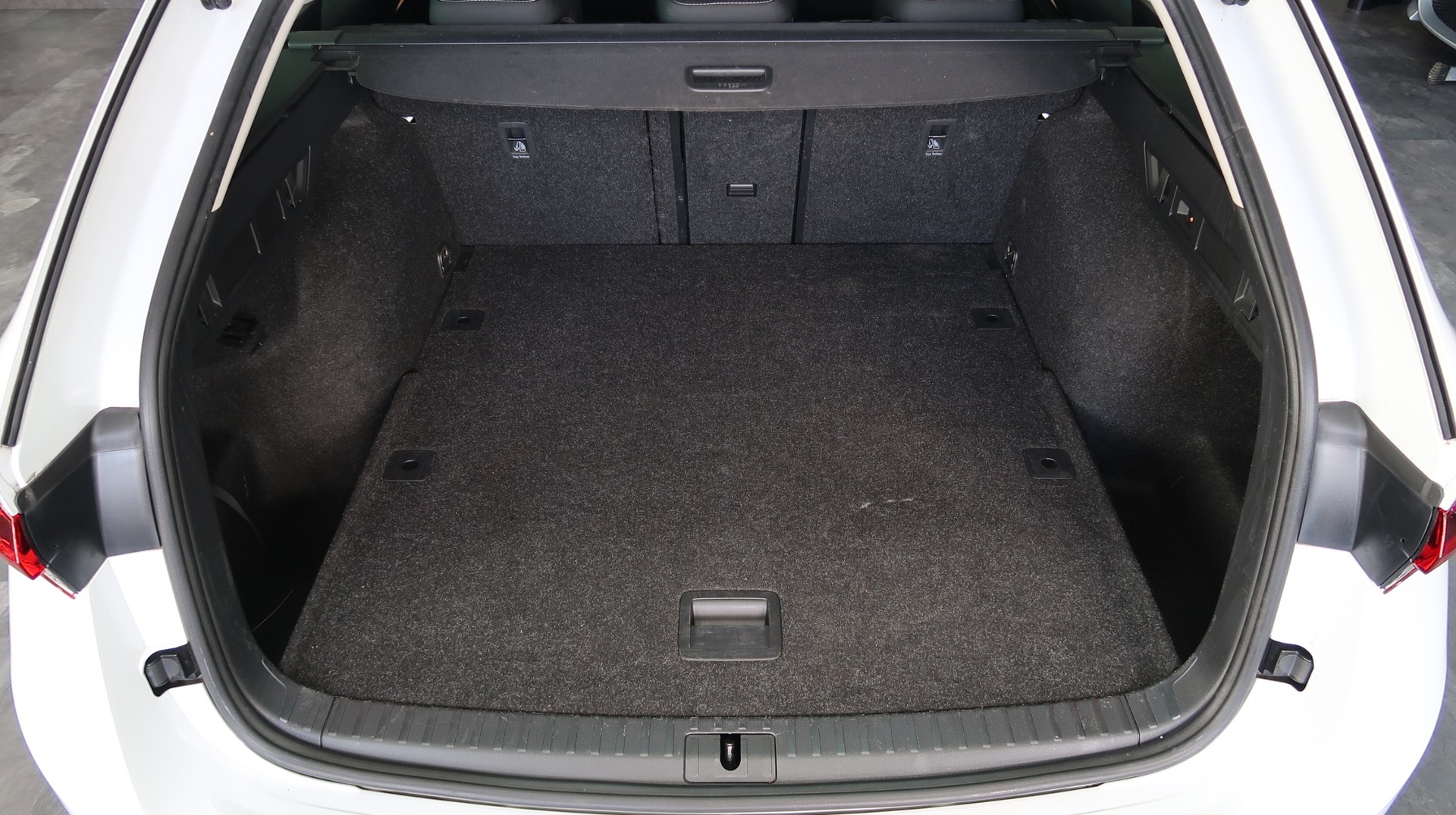 SKODA Octavia Combi 2.0 TDI DSG 4x4 / GARANTIE / 150CV / MATRIX LED / ATTELAGE-image-26