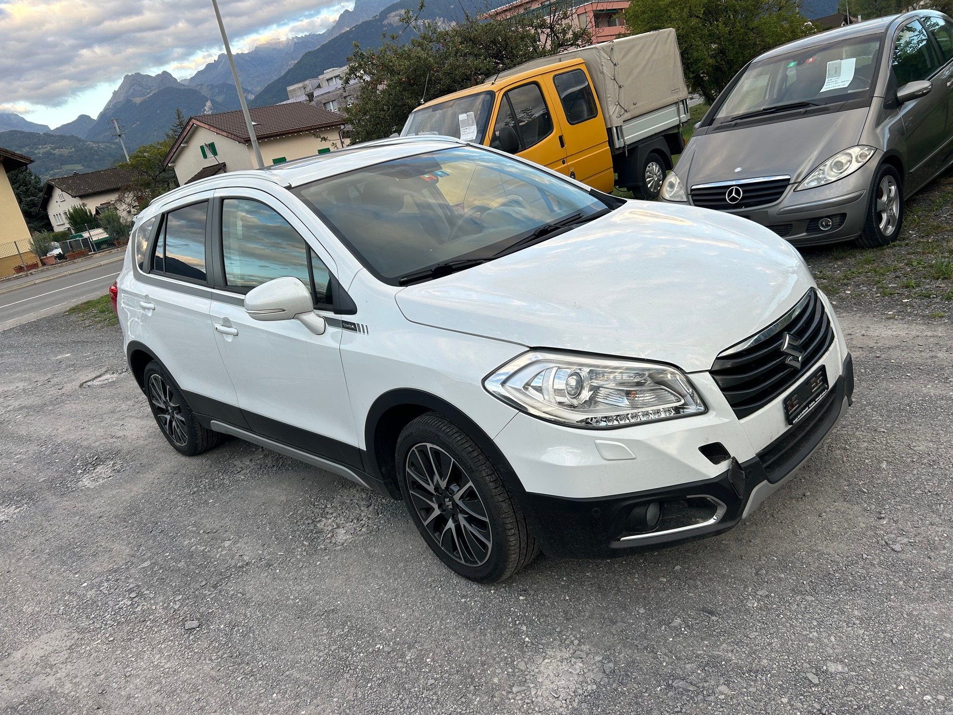 SUZUKI SX4 S-Cross 1.6 TD Compact+ 4WD TCSS-image-0