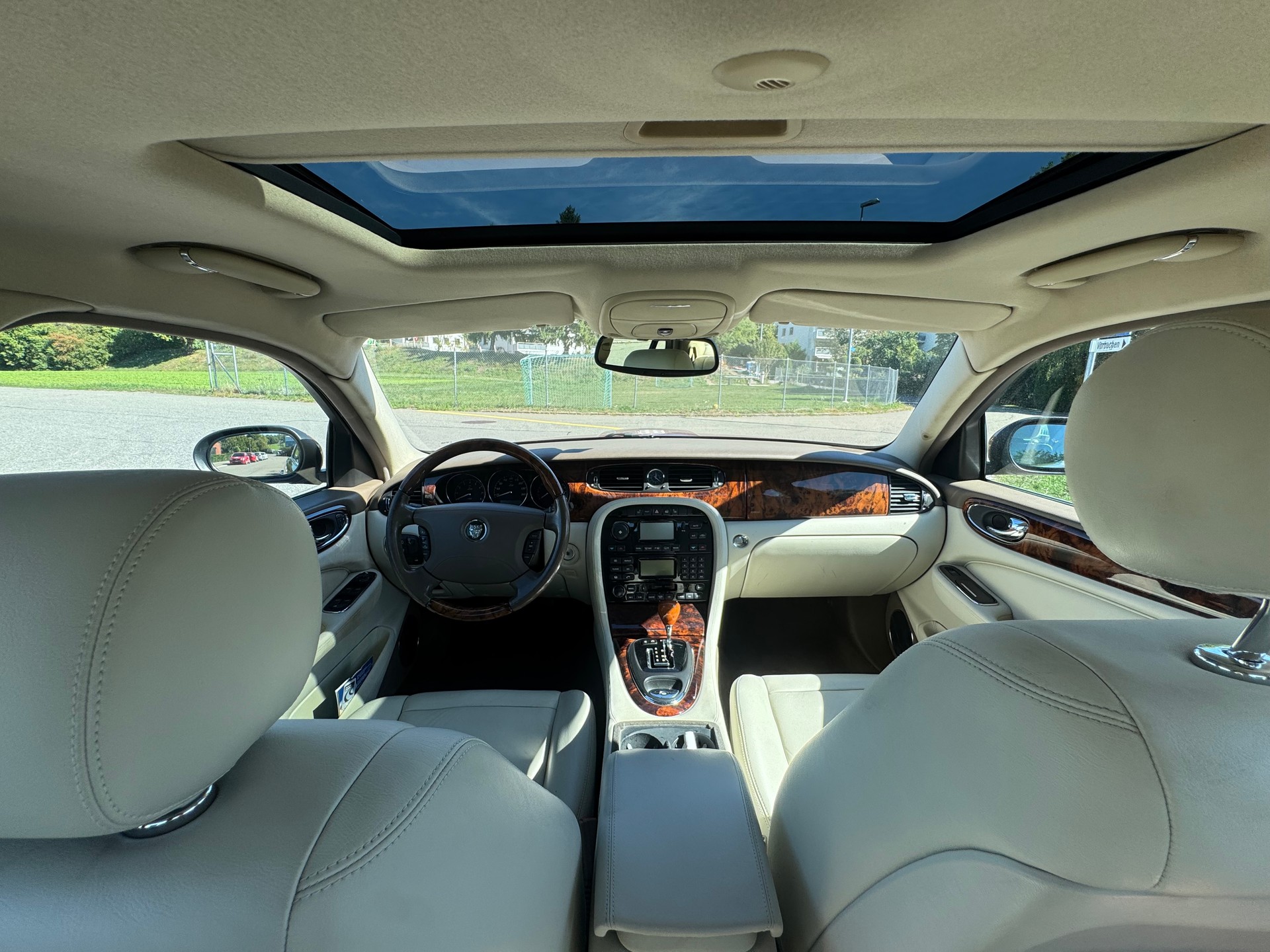 JAGUAR XJ8 3.5 V8 Executive-image-9