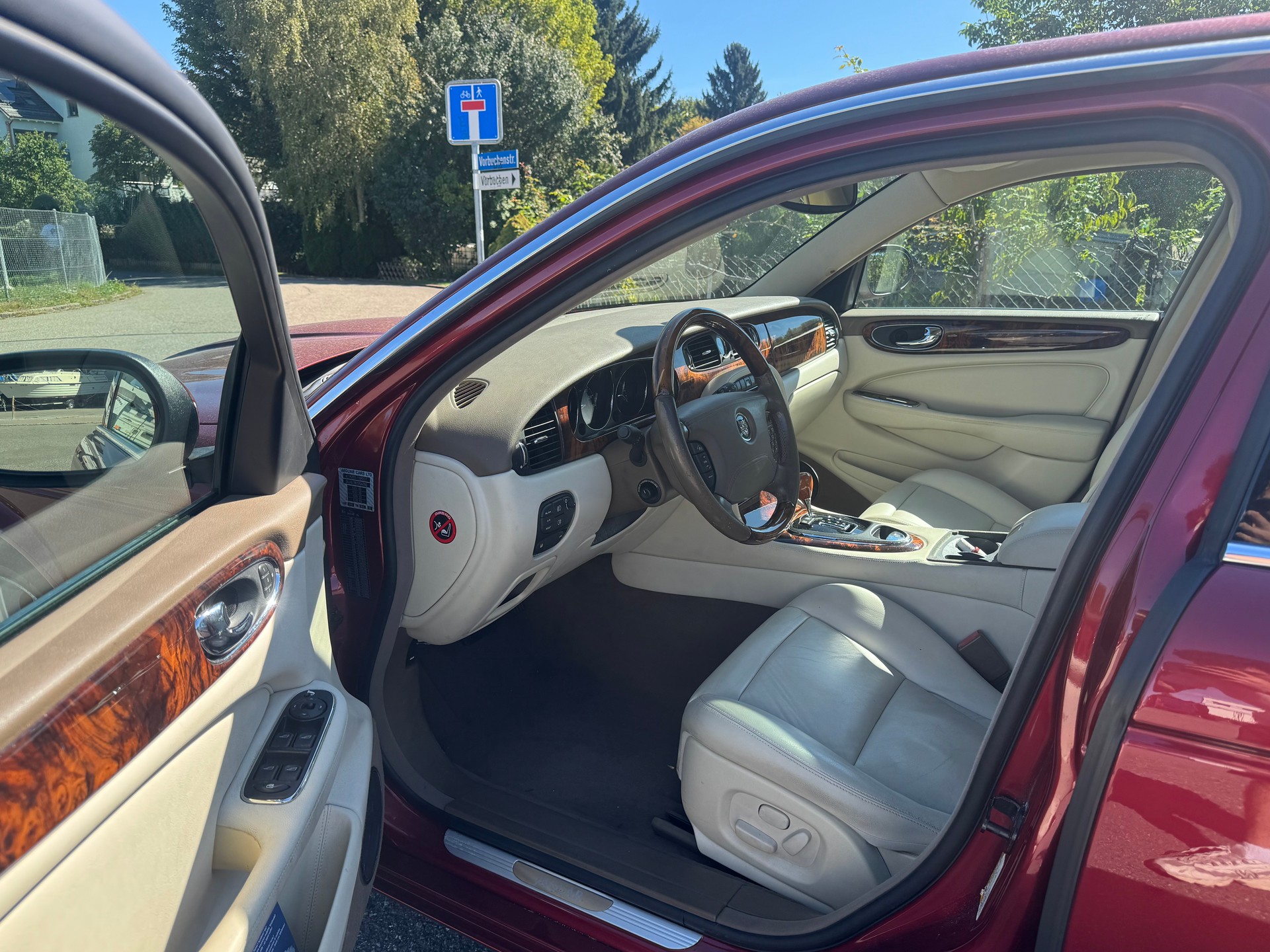 JAGUAR XJ8 3.5 V8 Executive-image-14