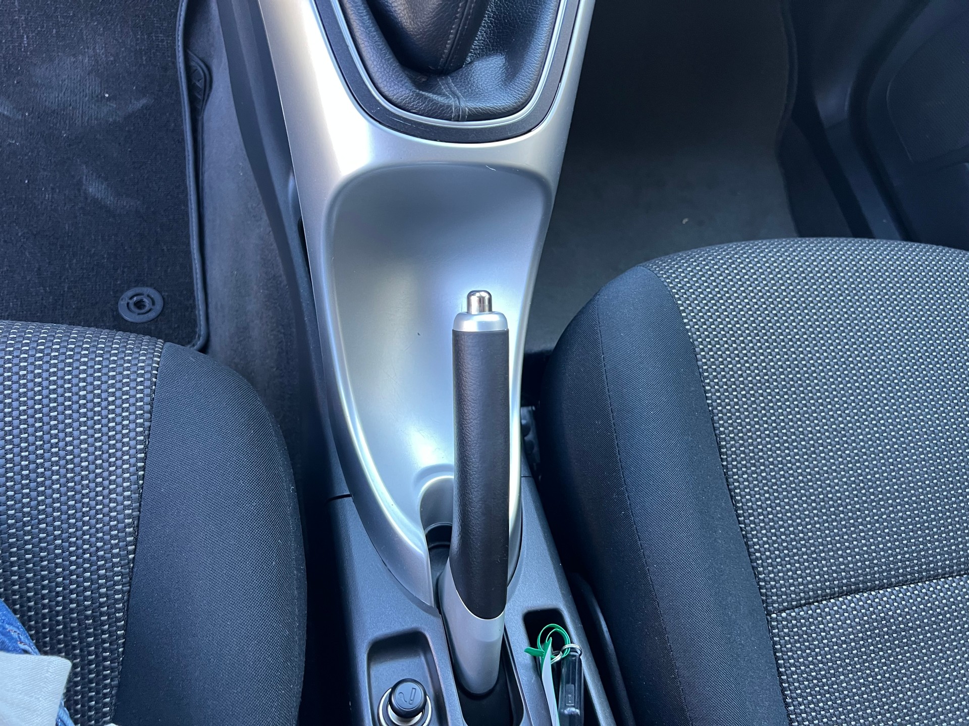 TOYOTA Auris 1.6 Linea Sol *** Klima * 8 fachbereift * mit frisch ab MFK beim Verkauf **-image-19