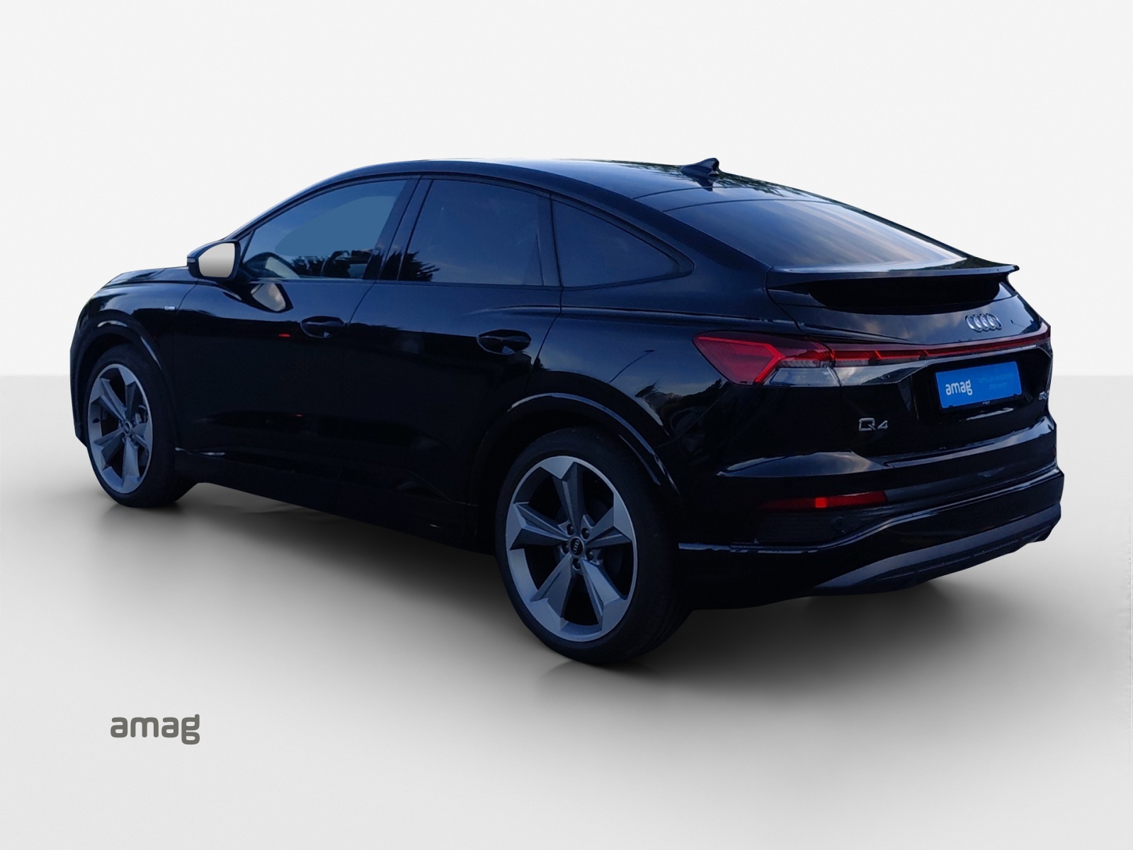 AUDI Q4 Sportback e-tron 50 quattro-image-2