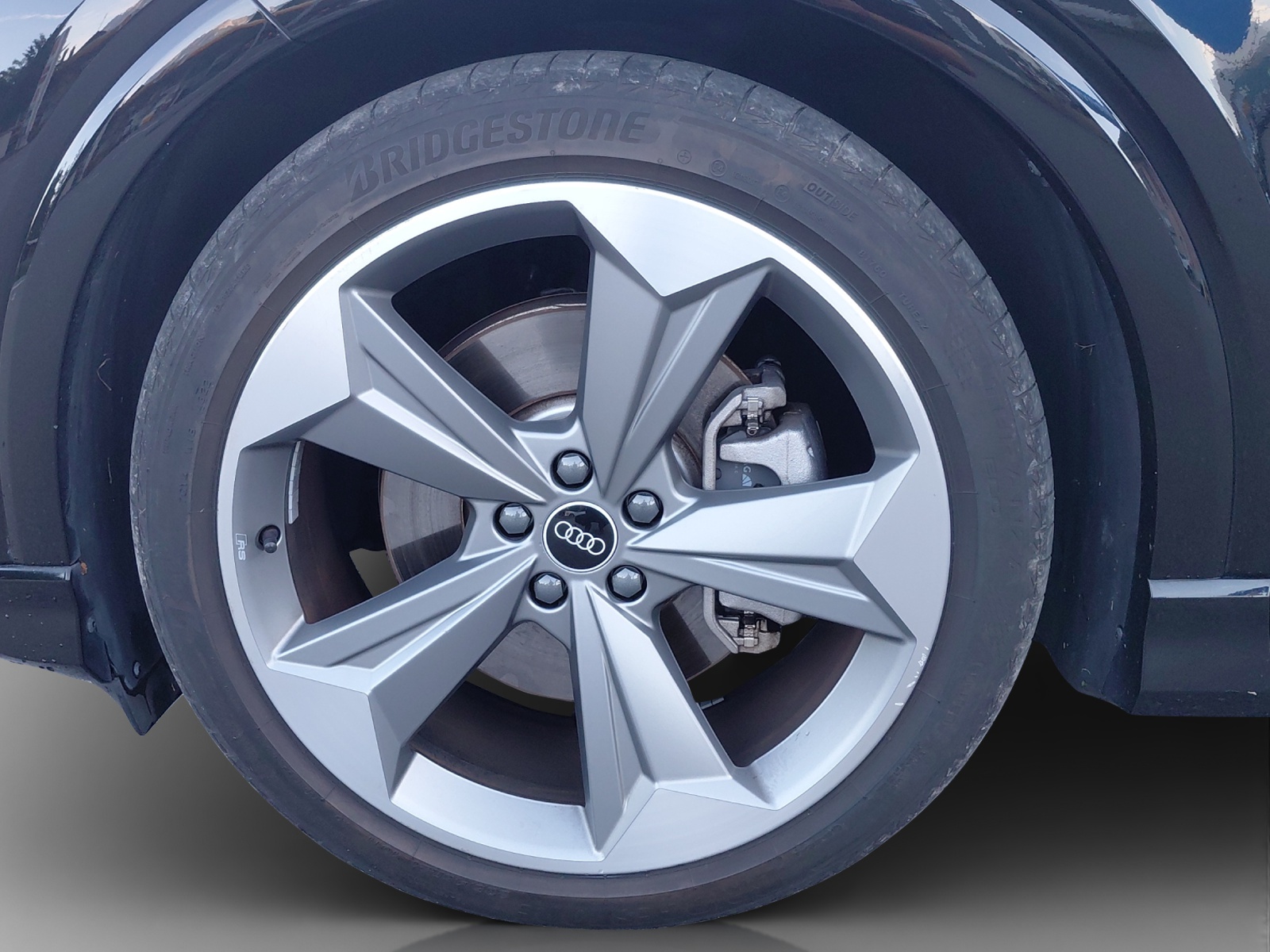 AUDI Q4 Sportback e-tron 50 quattro-image-14