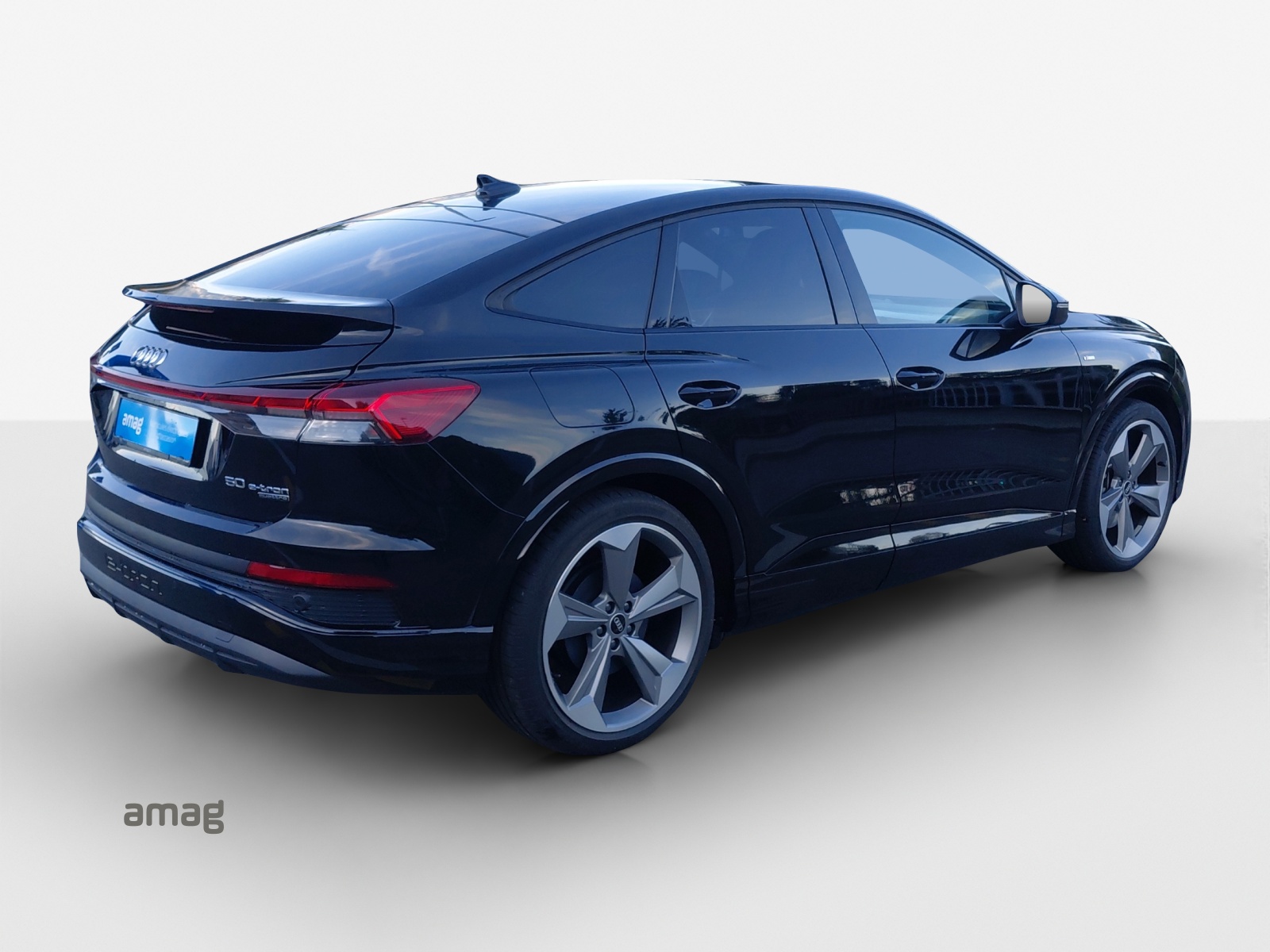 AUDI Q4 Sportback e-tron 50 quattro-image-5