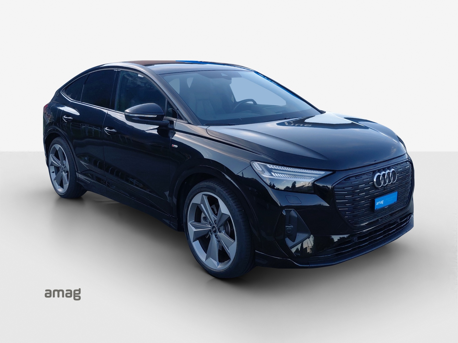 AUDI Q4 Sportback e-tron 50 quattro-image-6
